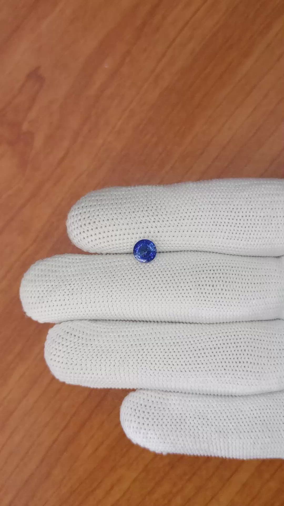 0.98 Ct. Blue Sapphire from Ceylon (Sri Lanka) Size Video