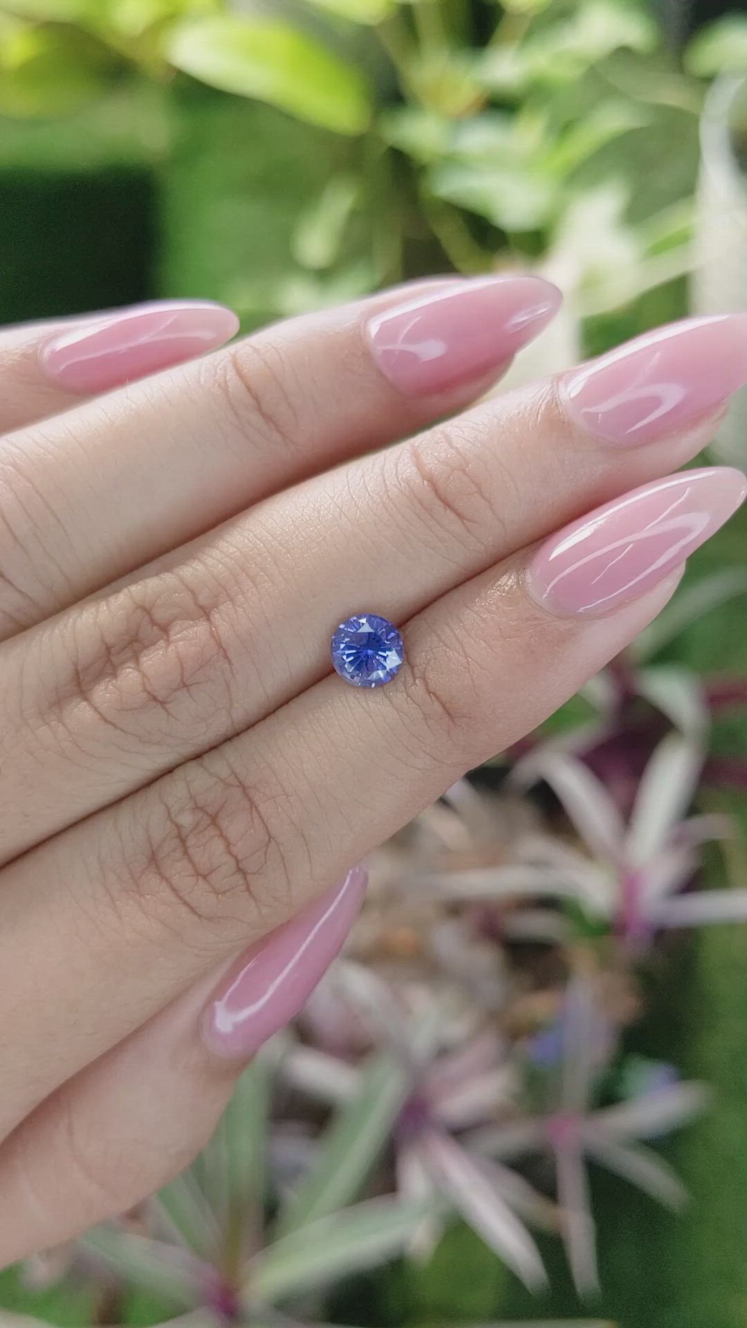 1.00 Ct. Blue Sapphire from Ceylon (Sri Lanka) Size Video