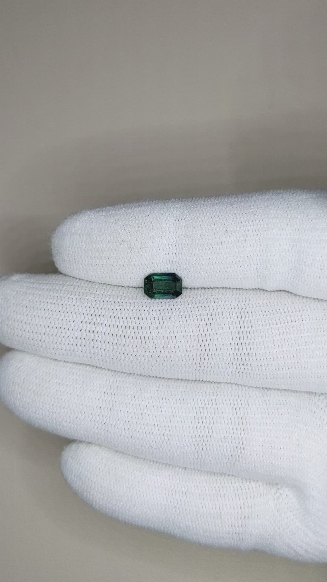 1.03 Ct. Bluish Green Sapphire from Ceylon (Sri Lanka) Size Video