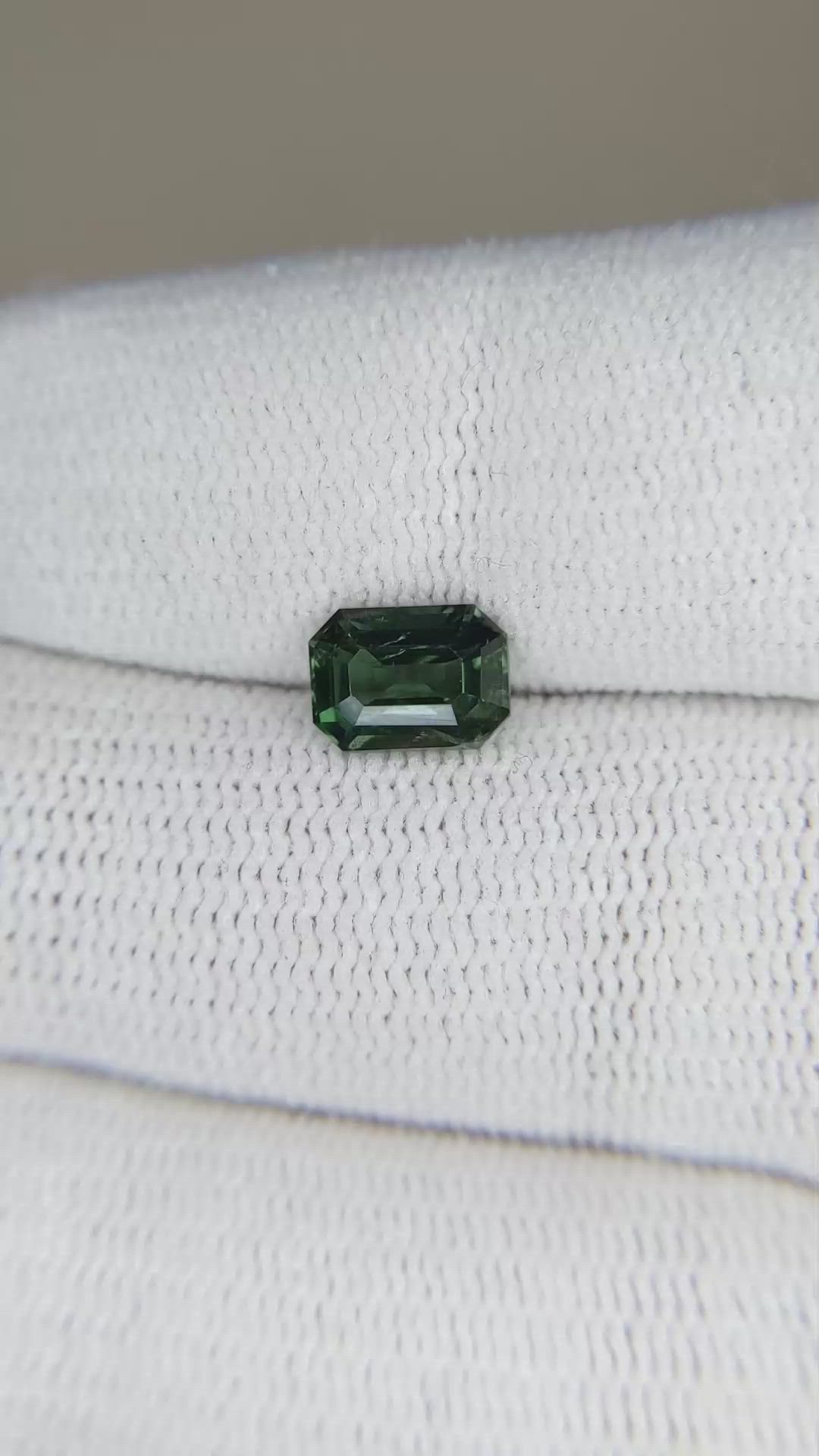 1.56 Ct. Green Sapphire from Ceylon (Sri Lanka) Size Video