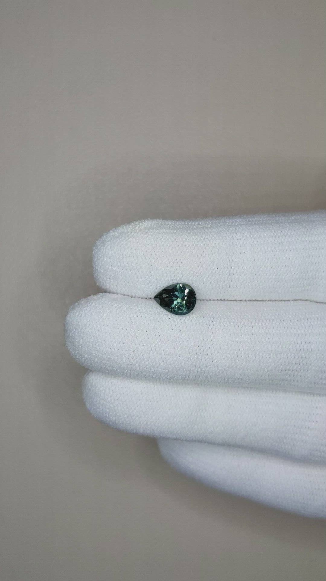 1.02 Ct. Bluish Green Sapphire from Ceylon (Sri Lanka) Size Video