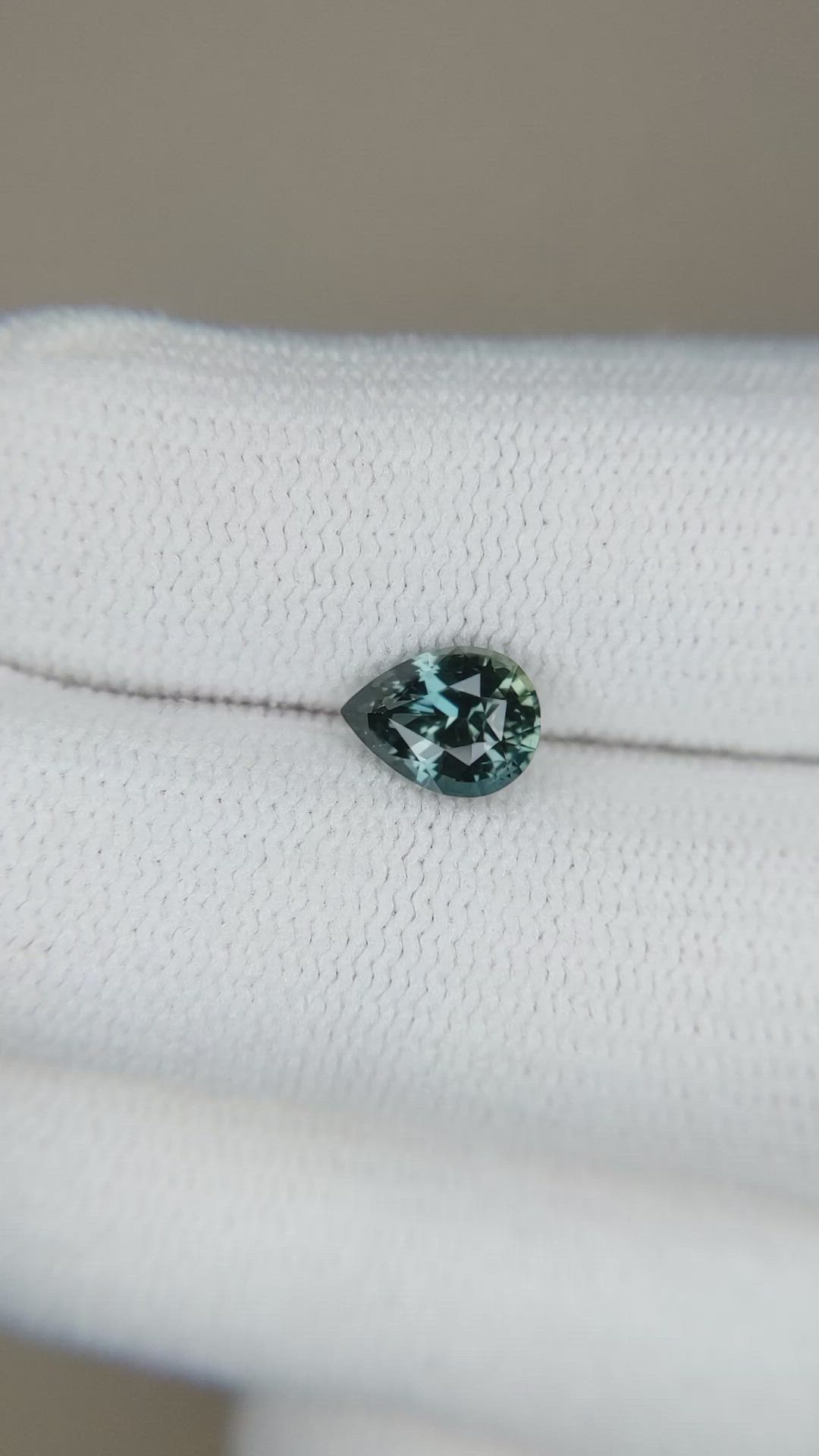 1.02 Ct. Bluish Green Sapphire from Ceylon (Sri Lanka) Size Video