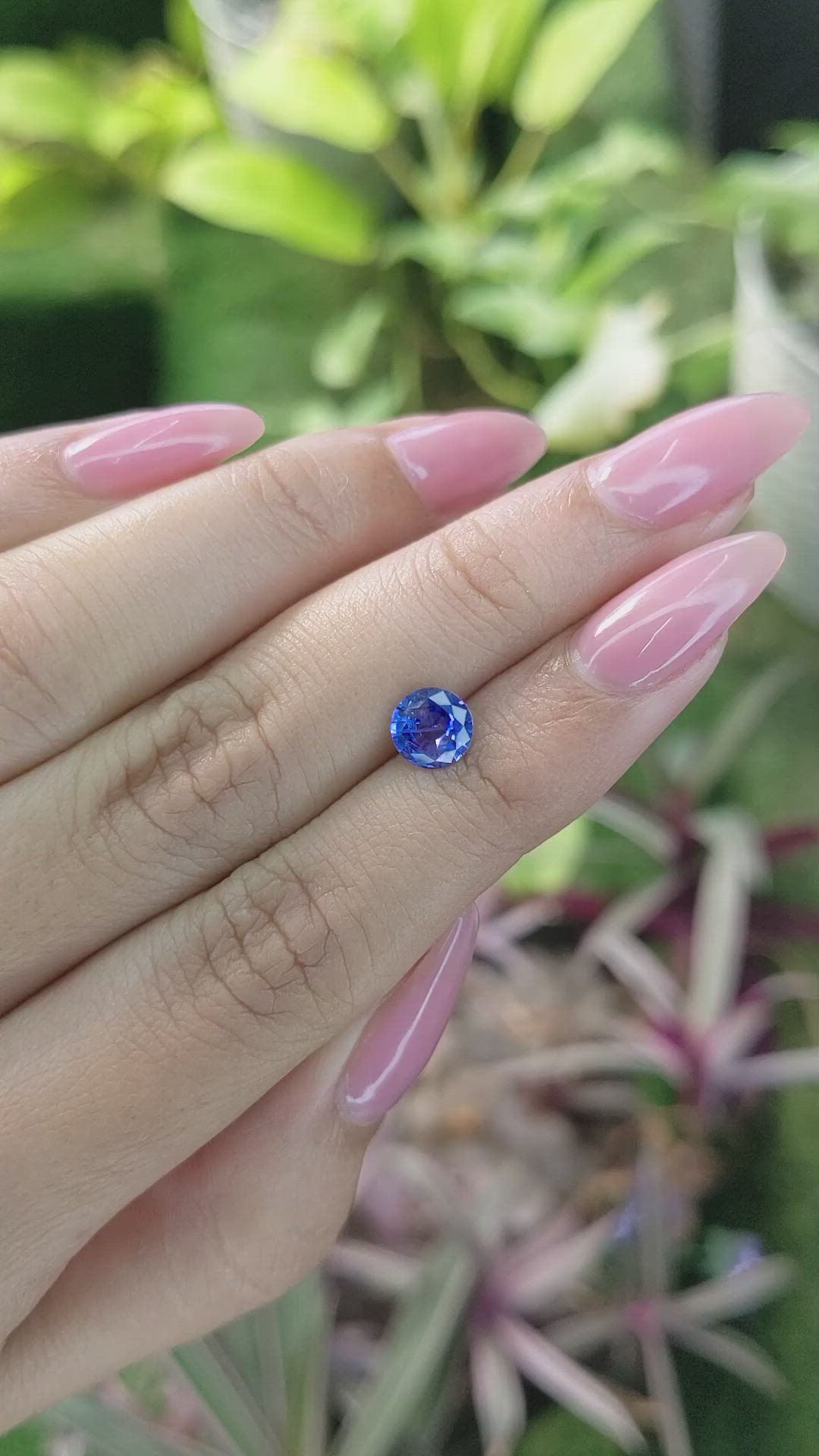 1.07 Ct. Blue Sapphire from Ceylon (Sri Lanka) Size Video