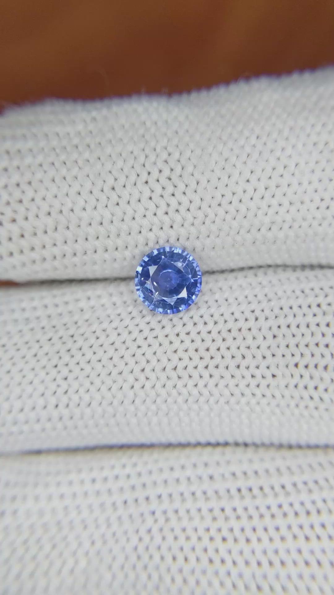 1.03 Ct. Blue Sapphire from Ceylon (Sri Lanka) Size Video