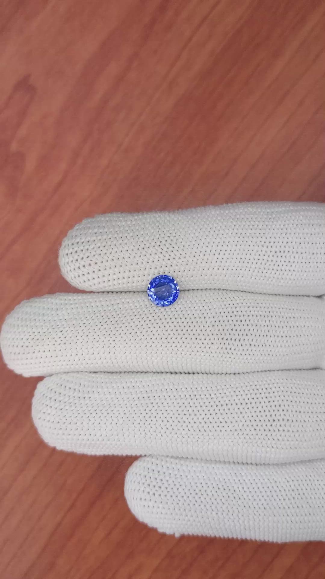 1.02 Ct. Blue Sapphire from Ceylon (Sri Lanka) Size Video