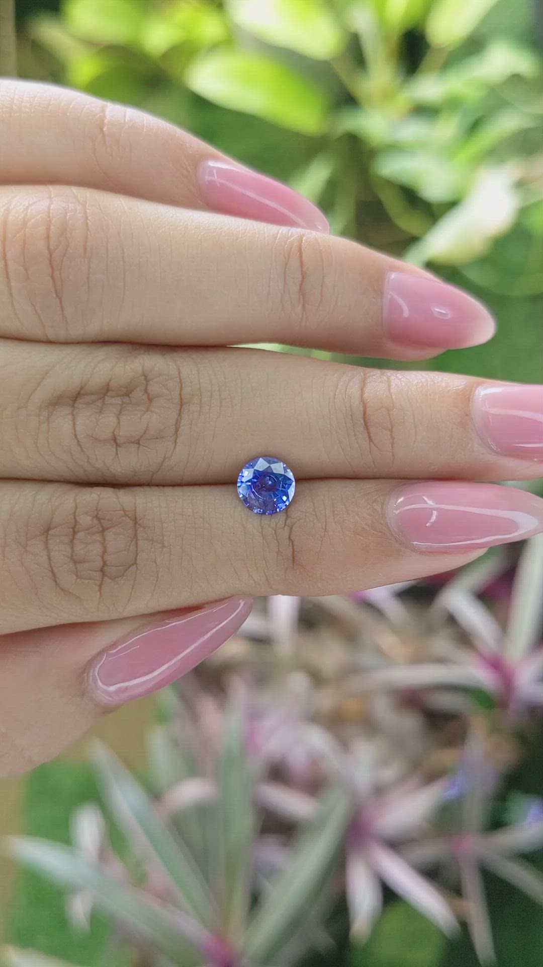 1.01 Ct. Blue Sapphire from Ceylon (Sri Lanka) Size Video