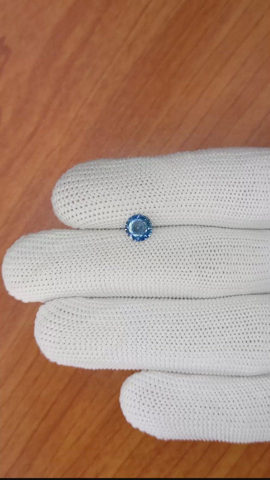 0.93 Ct. Blue Sapphire from Ceylon (Sri Lanka) Size Video