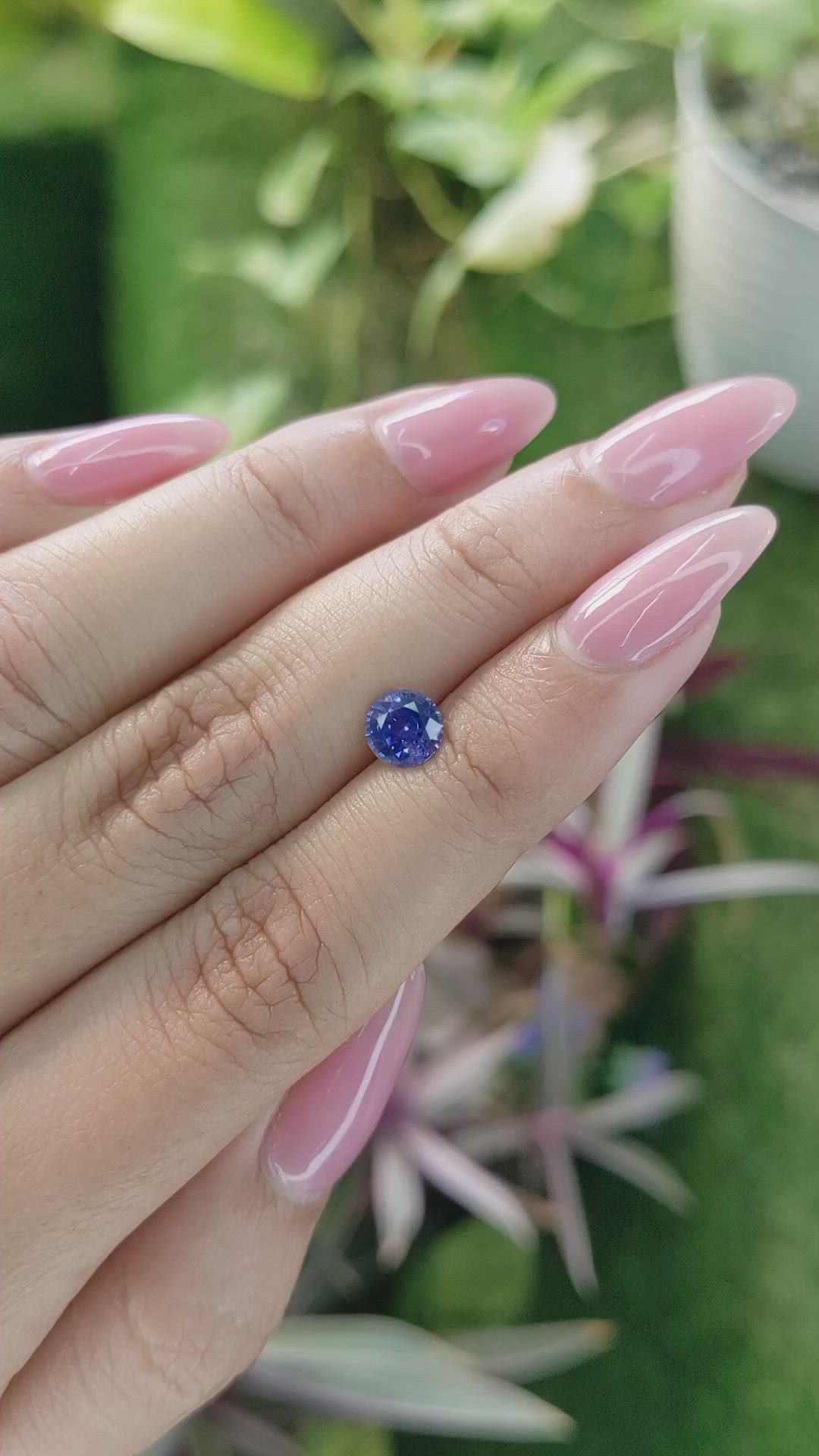 1.03 Ct. Blue Sapphire from Ceylon (Sri Lanka) Size Video
