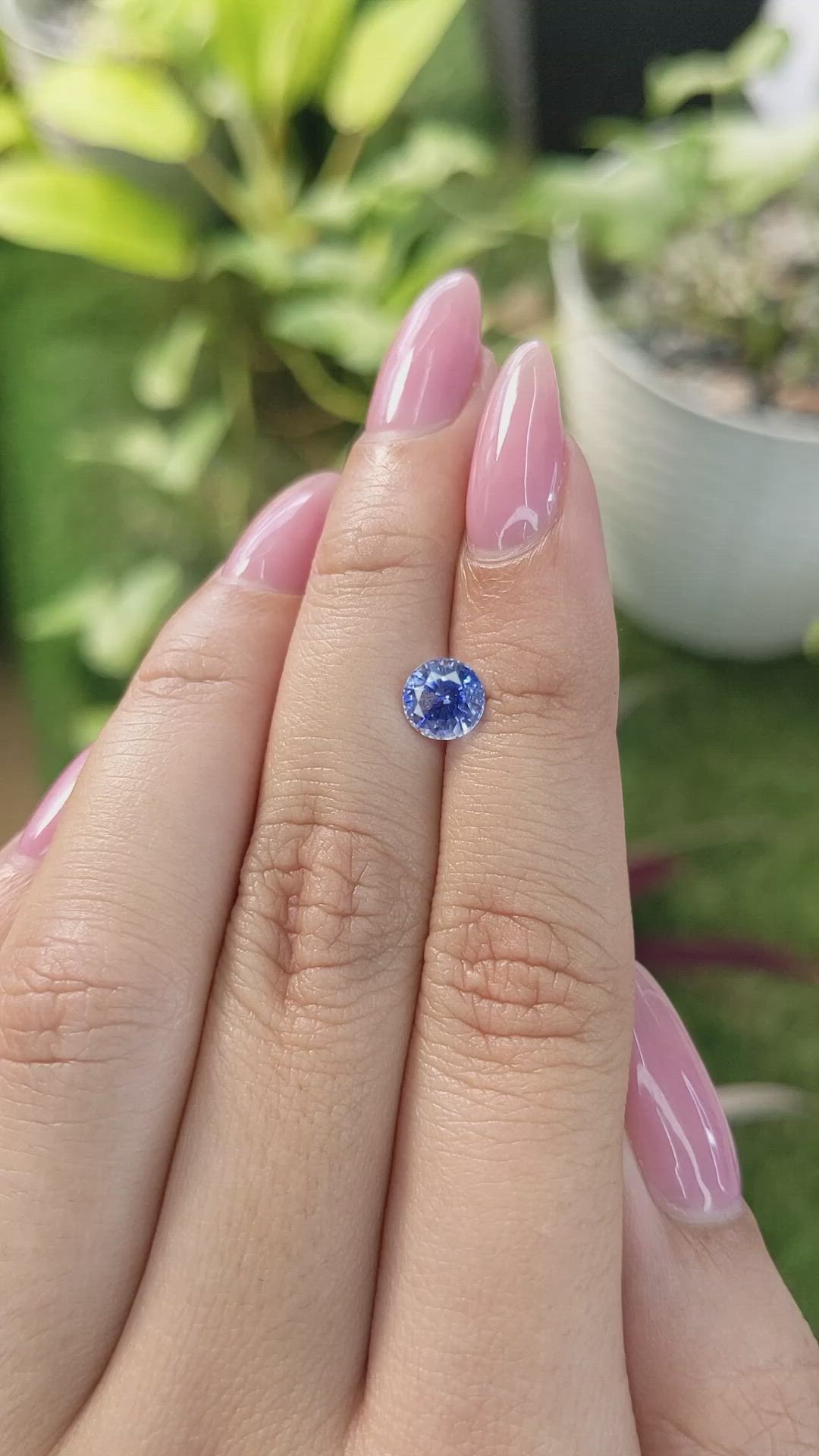 1.23 Ct. Blue Sapphire from Ceylon (Sri Lanka) Size Video