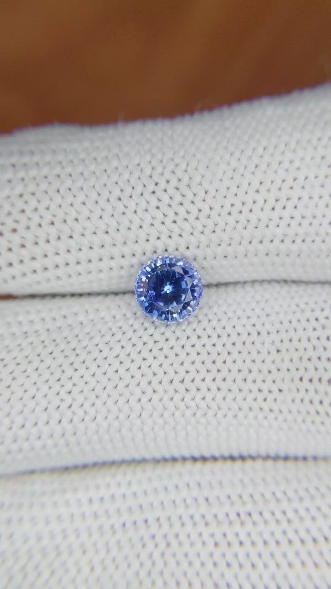 1.23 Ct. Blue Sapphire from Ceylon (Sri Lanka) Size Video