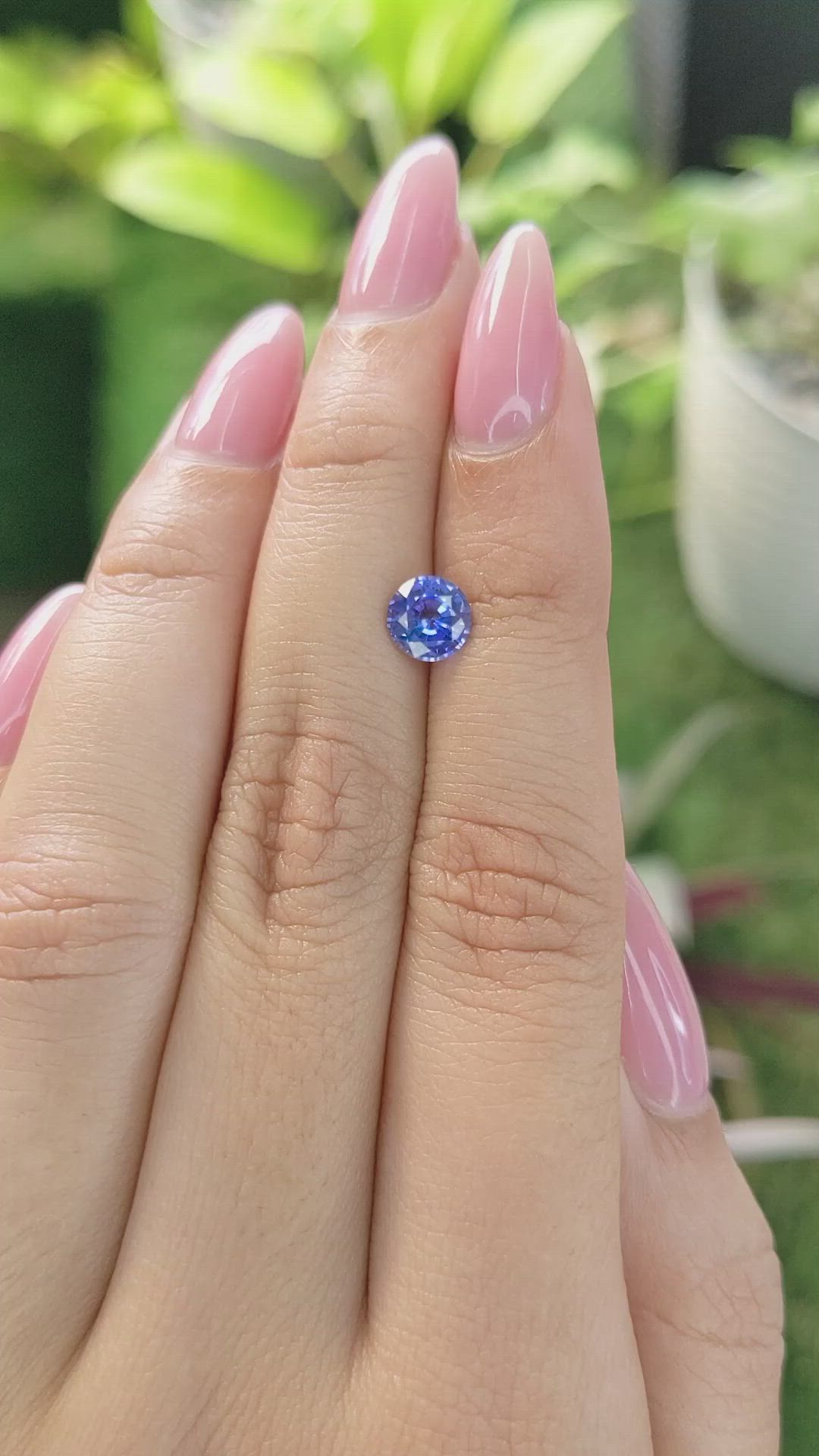 1.00 Ct. Blue Sapphire from Ceylon (Sri Lanka) Size Video
