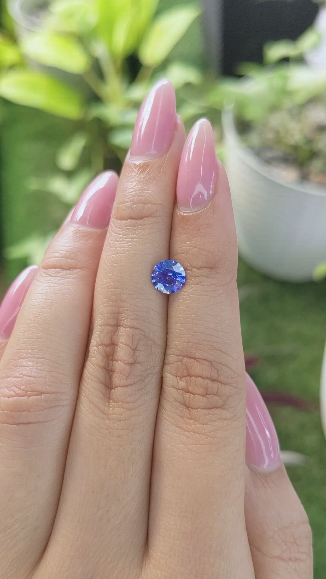 1.05 Ct. Blue Sapphire from Ceylon (Sri Lanka) Size Video