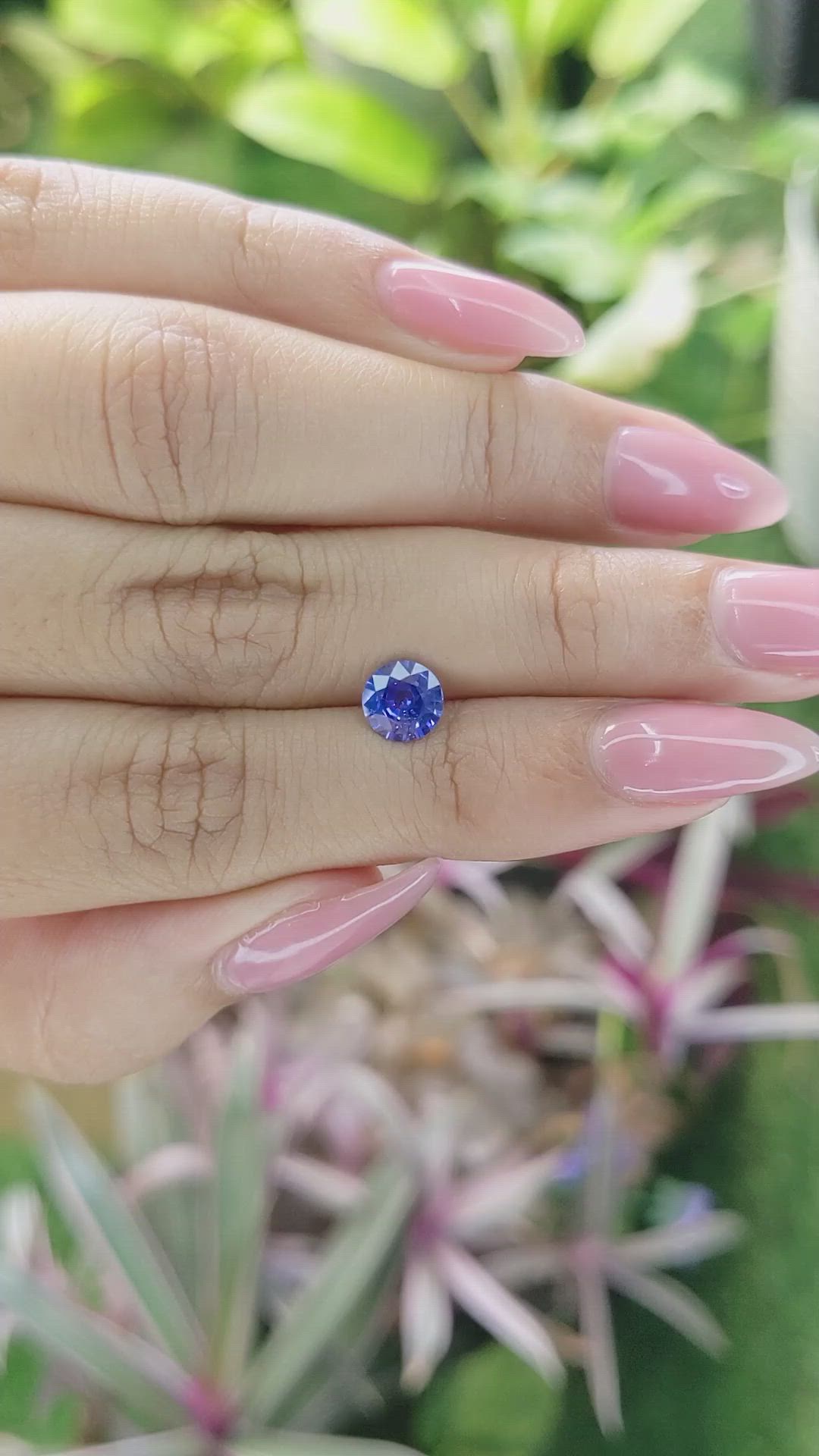 1.05 Ct. Blue Sapphire from Ceylon (Sri Lanka) Size Video