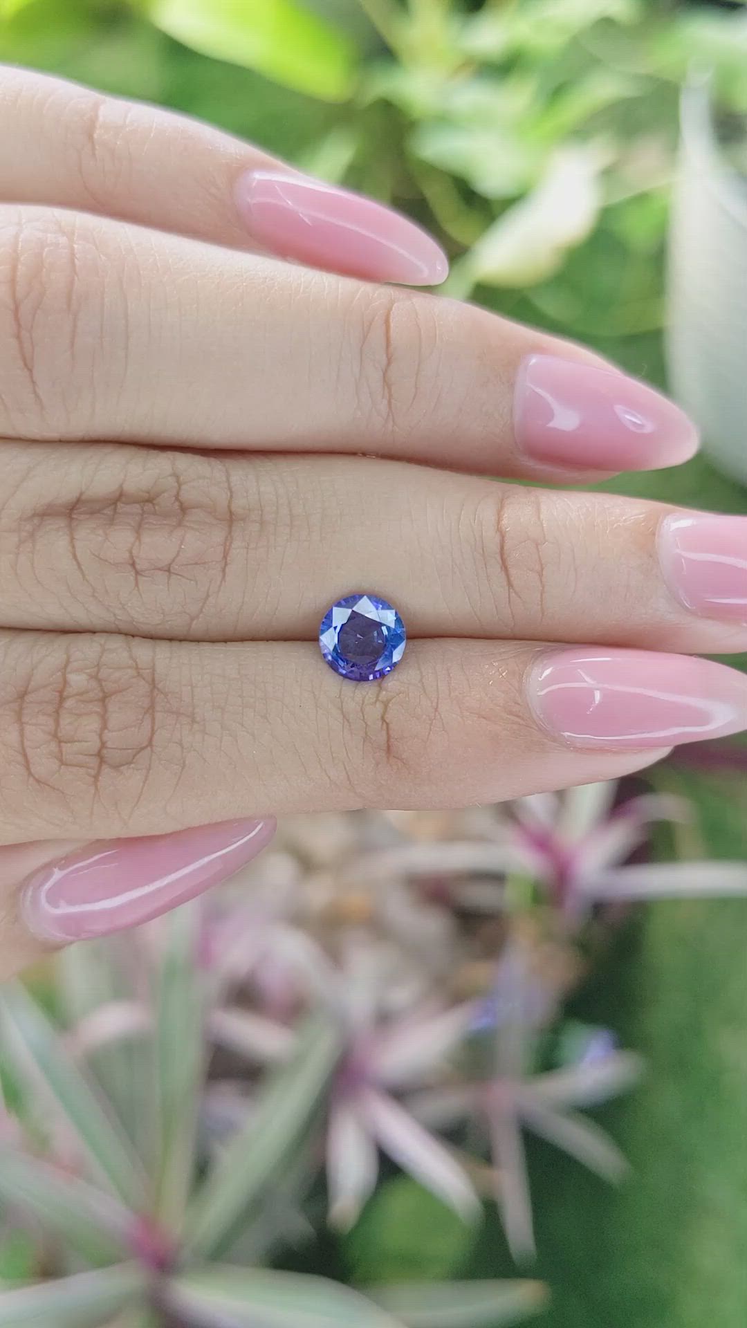 1.05 Ct. Blue Sapphire from Ceylon (Sri Lanka) Size Video