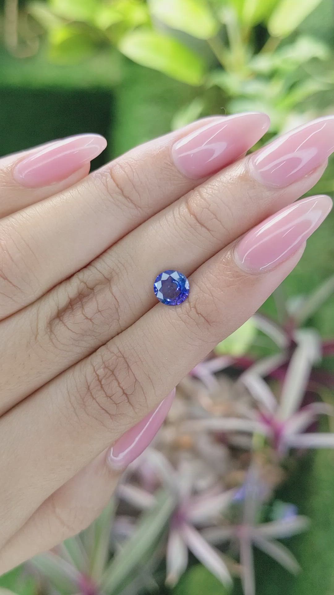 1.05 Ct. Blue Sapphire from Ceylon (Sri Lanka) Size Video