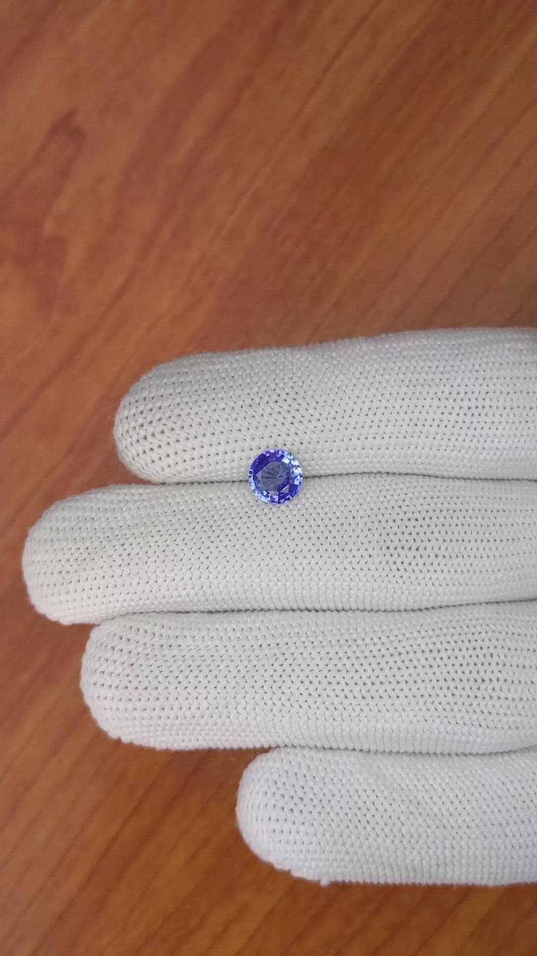 1.05 Ct. Blue Sapphire from Ceylon (Sri Lanka) Size Video