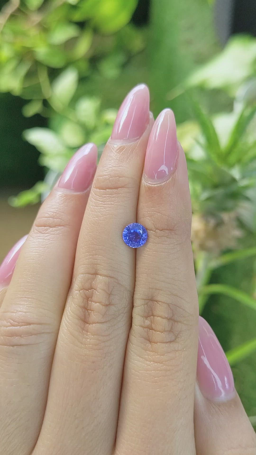 1.00 Ct. Blue Sapphire from Ceylon (Sri Lanka) Size Video