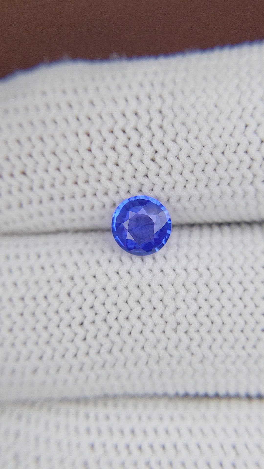 0.77 Ct. Blue Sapphire from Ceylon (Sri Lanka) Size Video