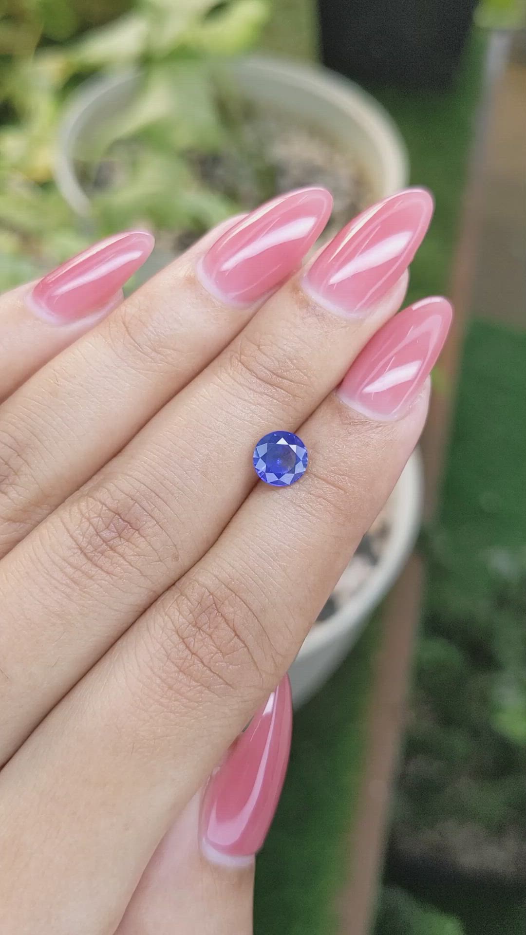 1.25 Ct. Blue Sapphire from Ceylon (Sri Lanka) Size Video