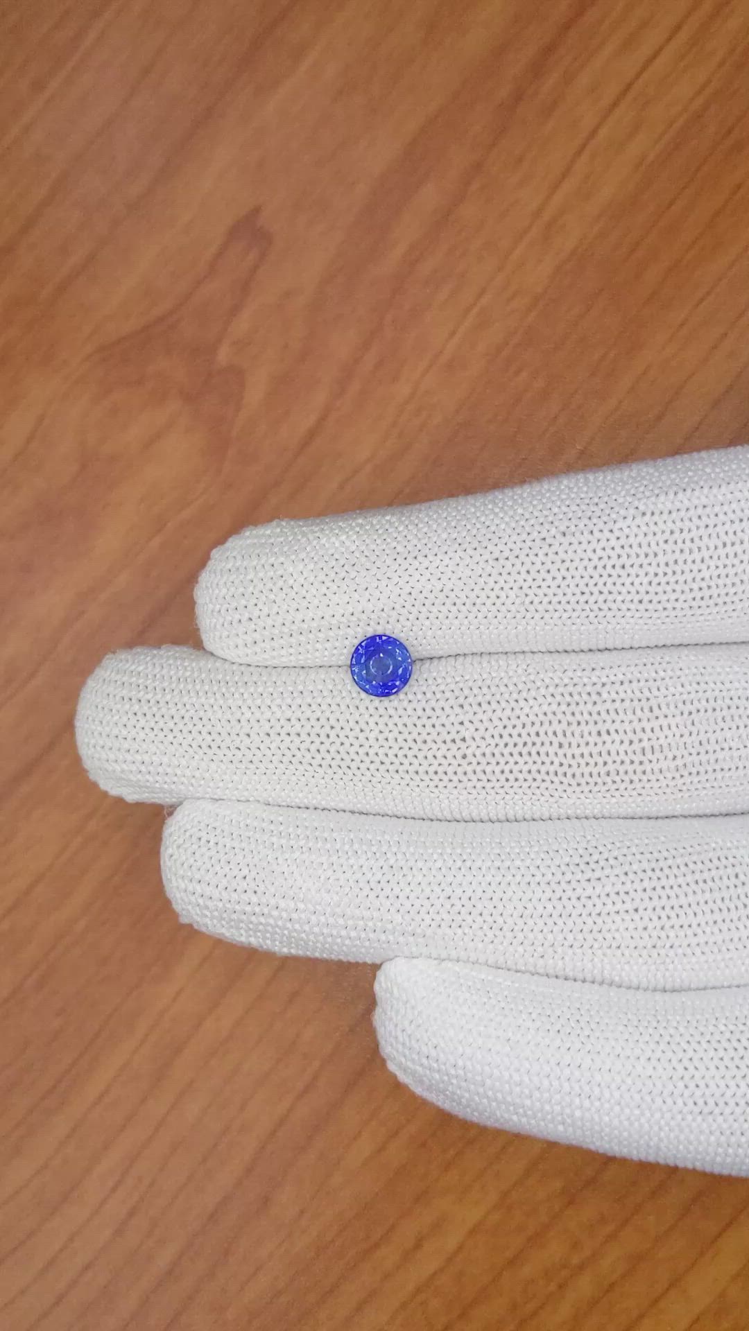 1.25 Ct. Blue Sapphire from Ceylon (Sri Lanka) Size Video