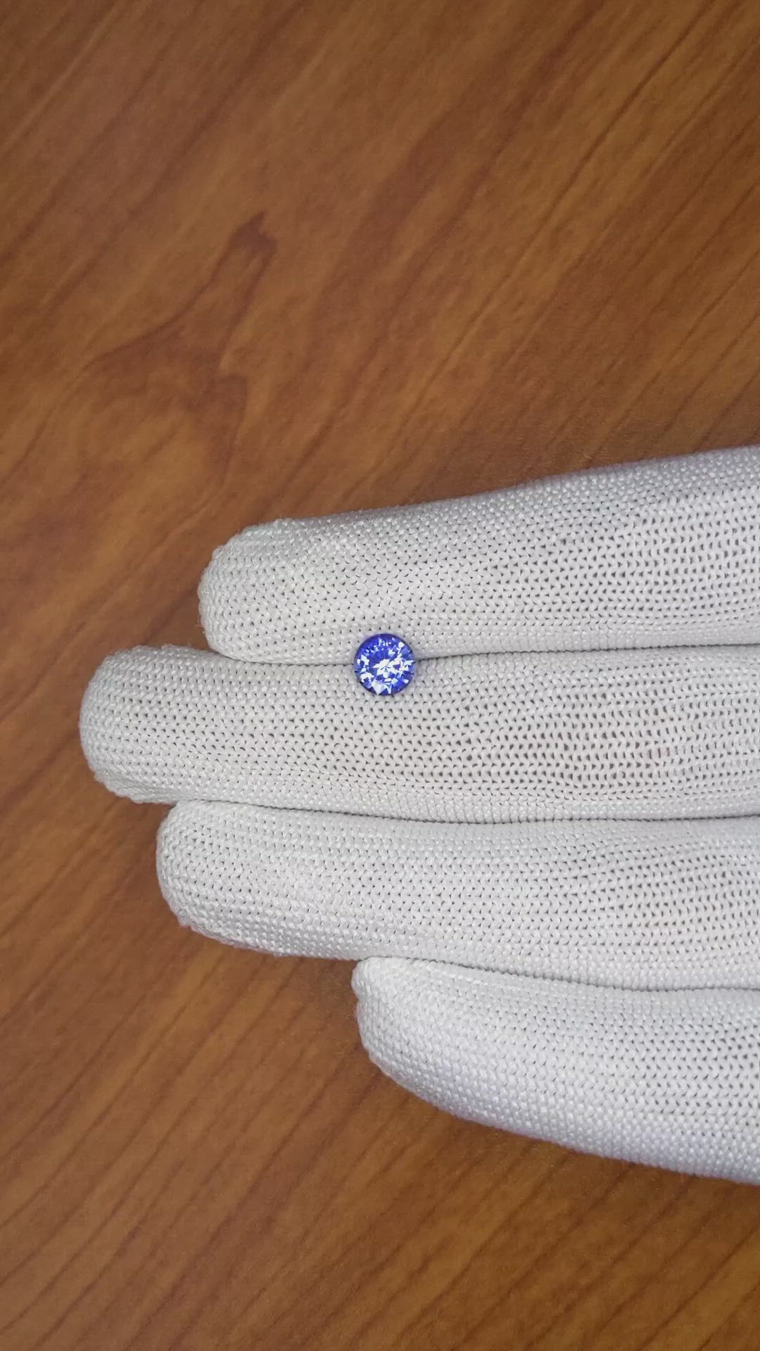 1.27 Ct. Blue Sapphire from Ceylon (Sri Lanka) Size Video