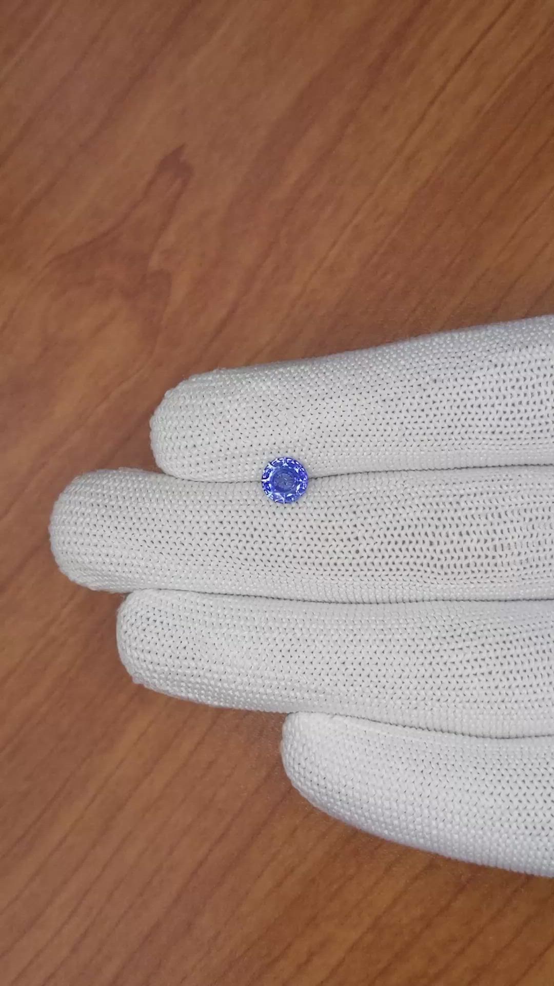 1.05 Ct. Blue Sapphire from Ceylon (Sri Lanka) Size Video