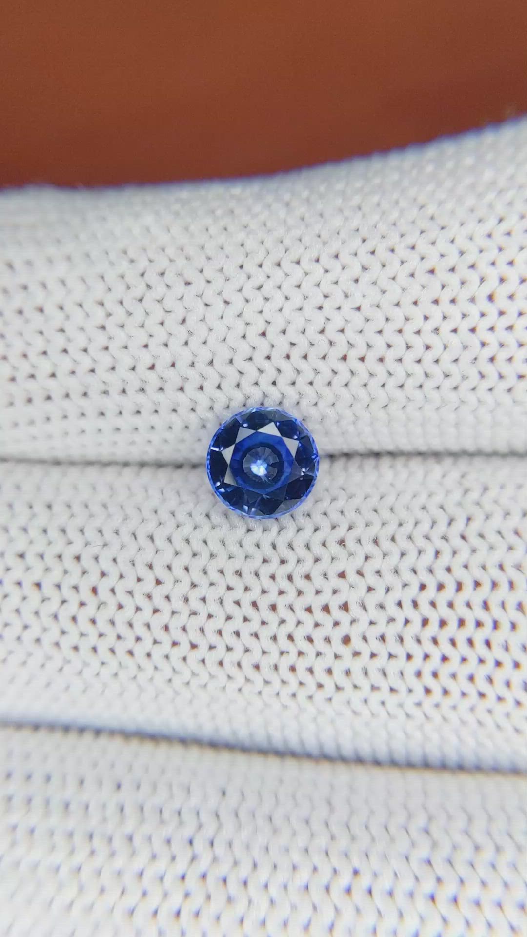 1.17 Ct. Blue Sapphire from Ceylon (Sri Lanka) Size Video