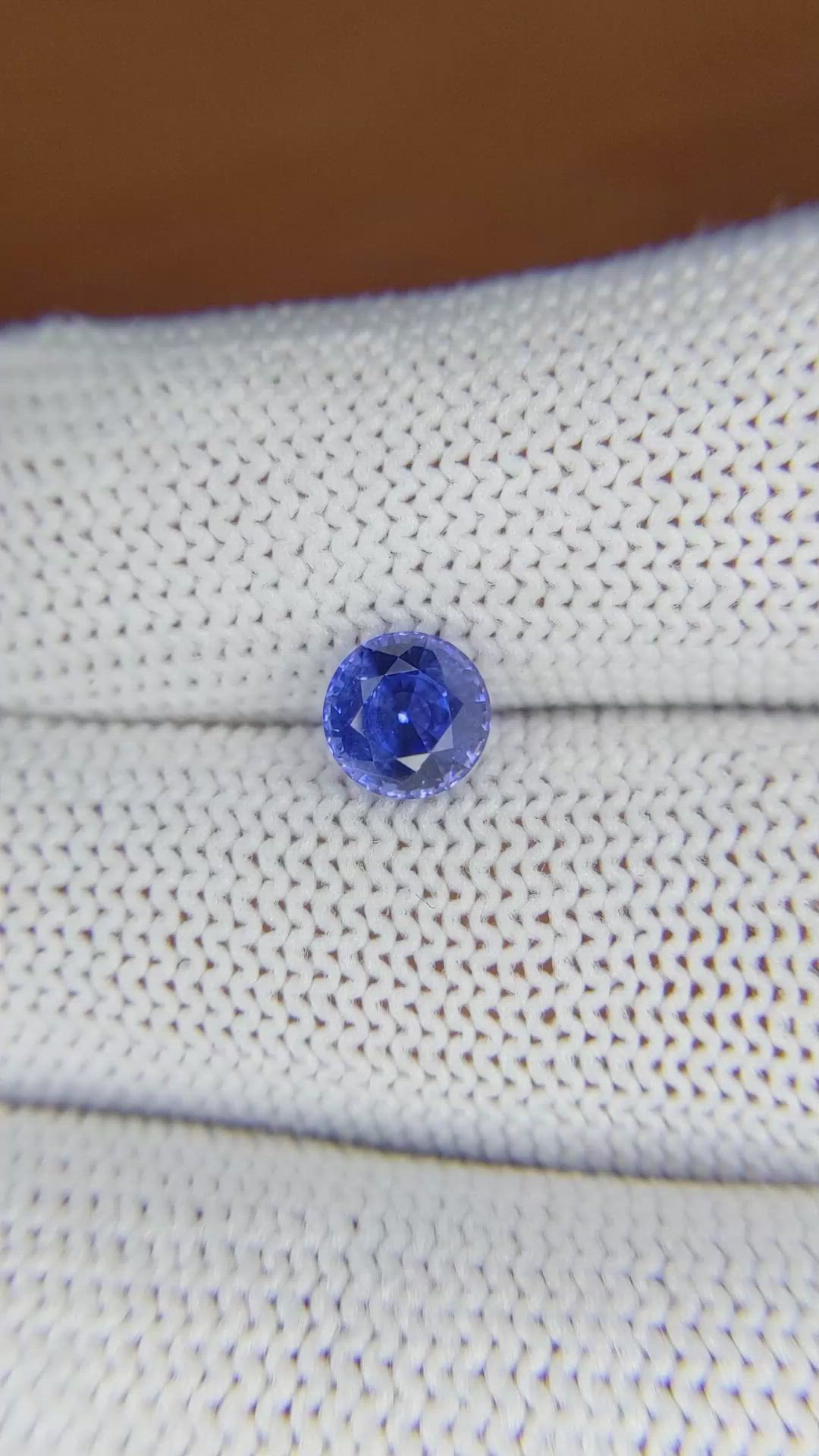 1.43 Ct. Blue Sapphire from Ceylon (Sri Lanka) Size Video