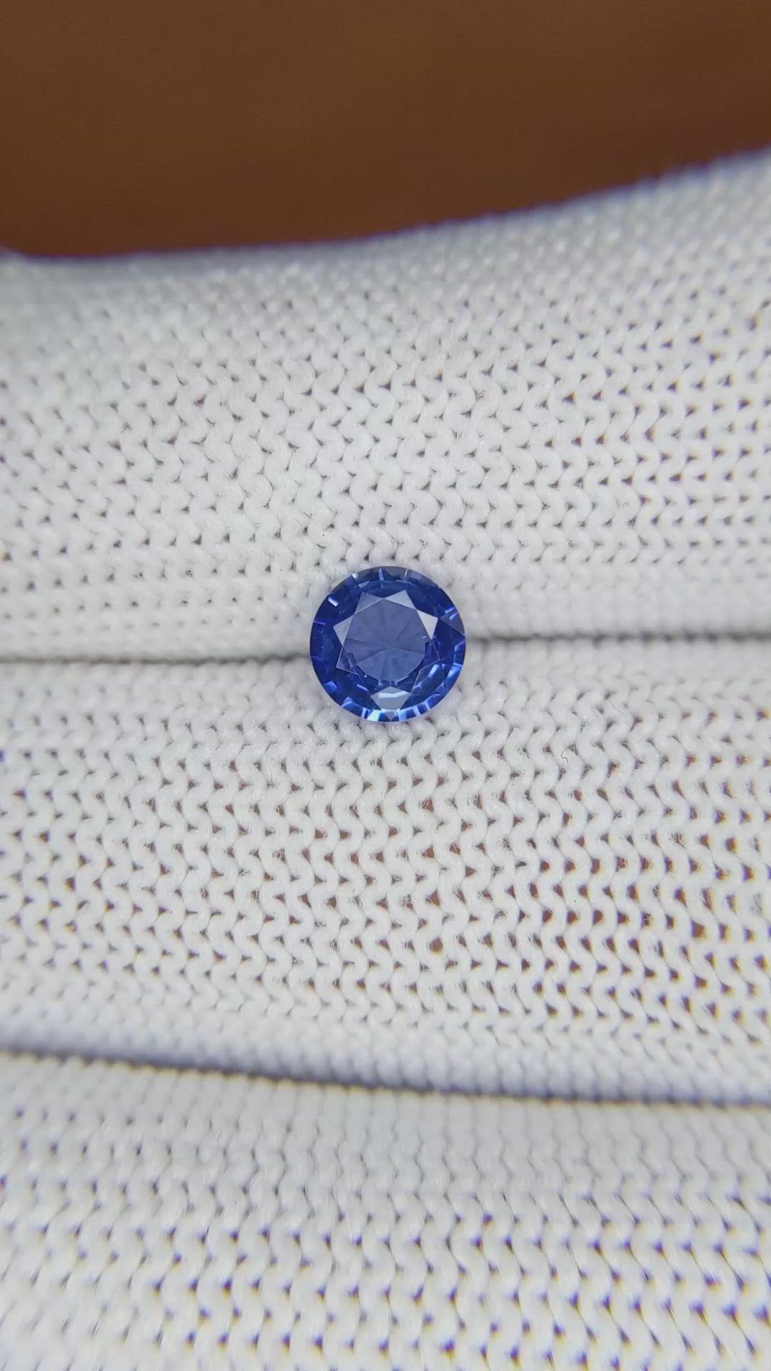 0.99 Ct. Blue Sapphire from Ceylon (Sri Lanka) Size Video