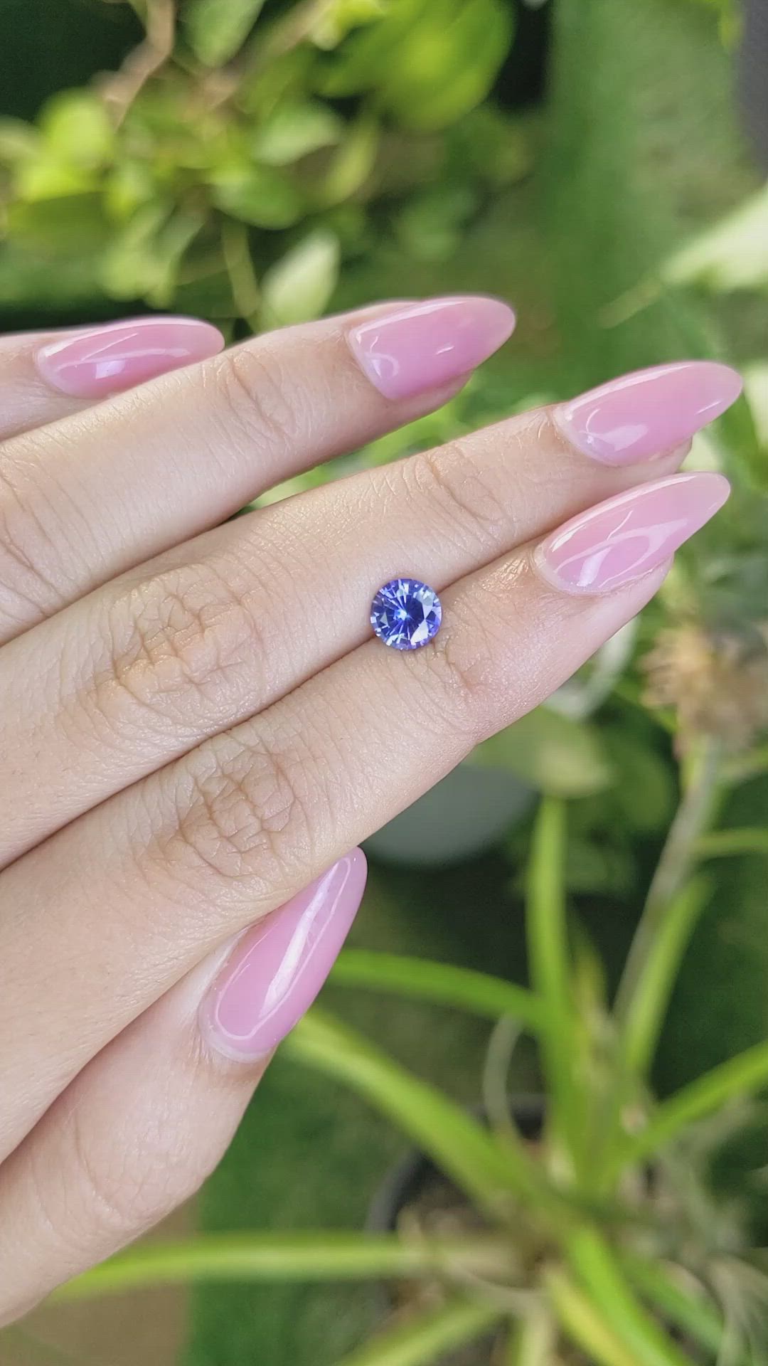 1.01 Ct. Blue Sapphire from Ceylon (Sri Lanka) Size Video