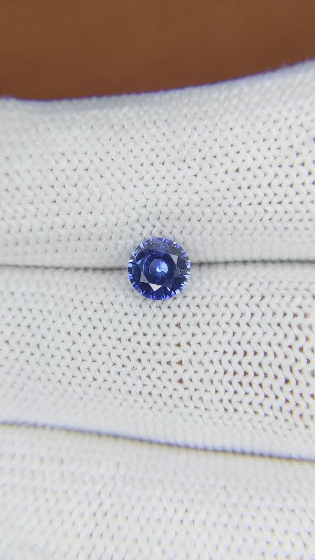 0.95 Ct. Blue Sapphire from Ceylon (Sri Lanka) Size Video