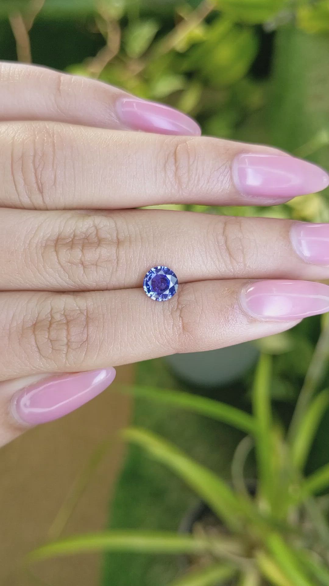 1.01 Ct. Blue Sapphire from Ceylon (Sri Lanka) Size Video