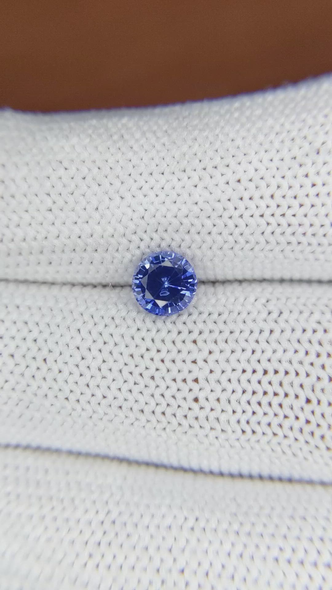 1.03 Ct. Blue Sapphire from Ceylon (Sri Lanka) Size Video