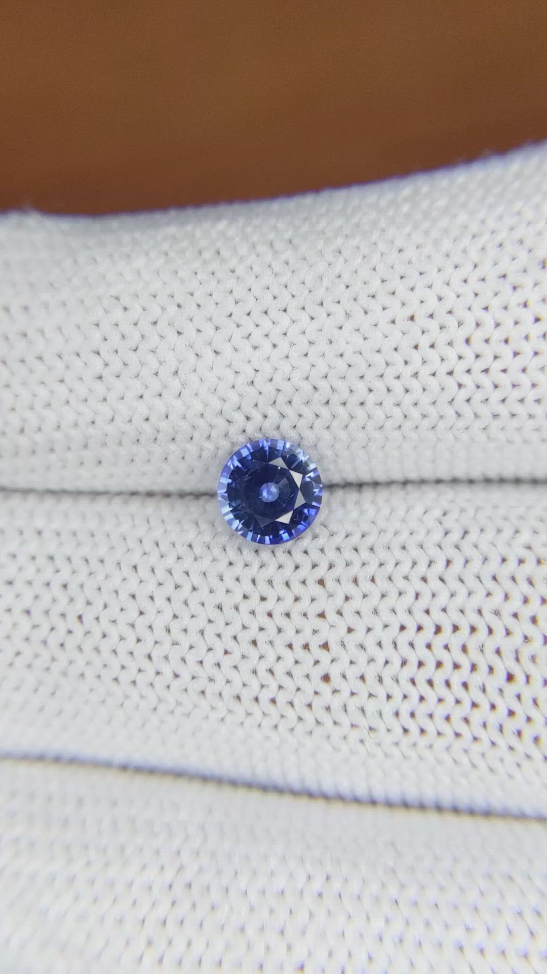 0.91 Ct. Blue Sapphire from Ceylon (Sri Lanka) Size Video
