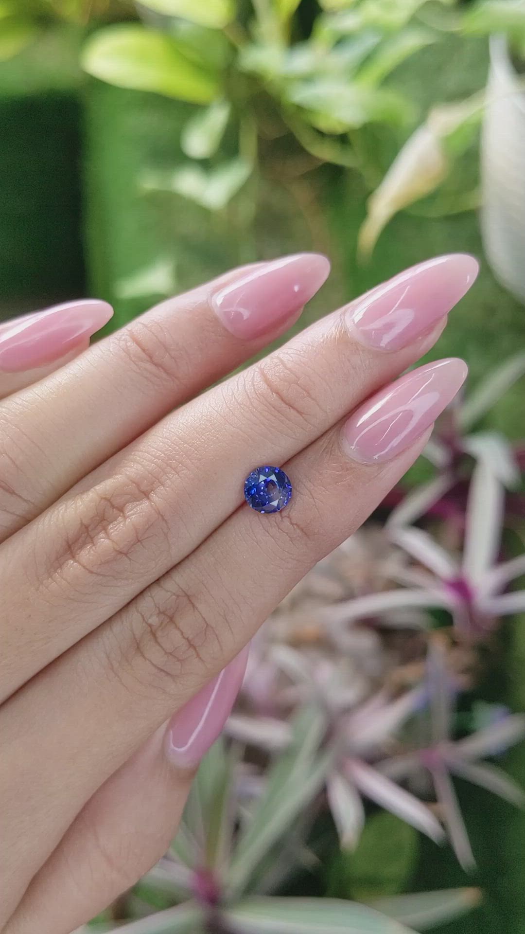 1.07 Ct. Blue Sapphire from Ceylon (Sri Lanka) Size Video