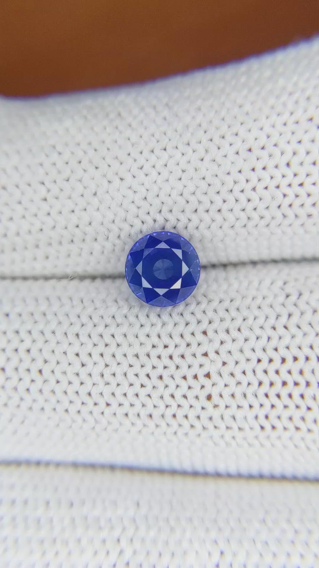 1.51 Ct. Blue Sapphire from Ceylon (Sri Lanka) Size Video