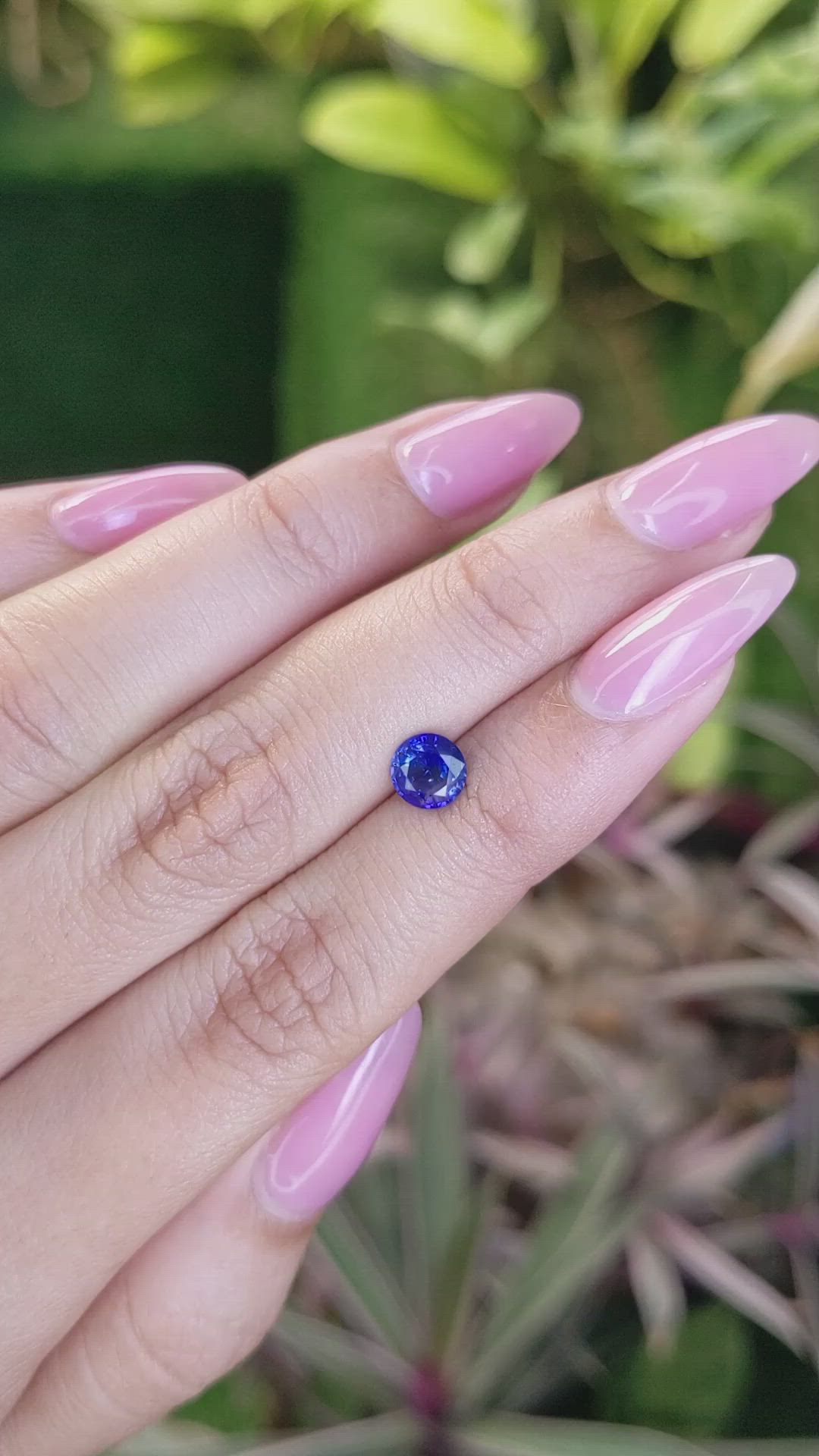 0.85 Ct. Blue Sapphire from Ceylon (Sri Lanka) Size Video