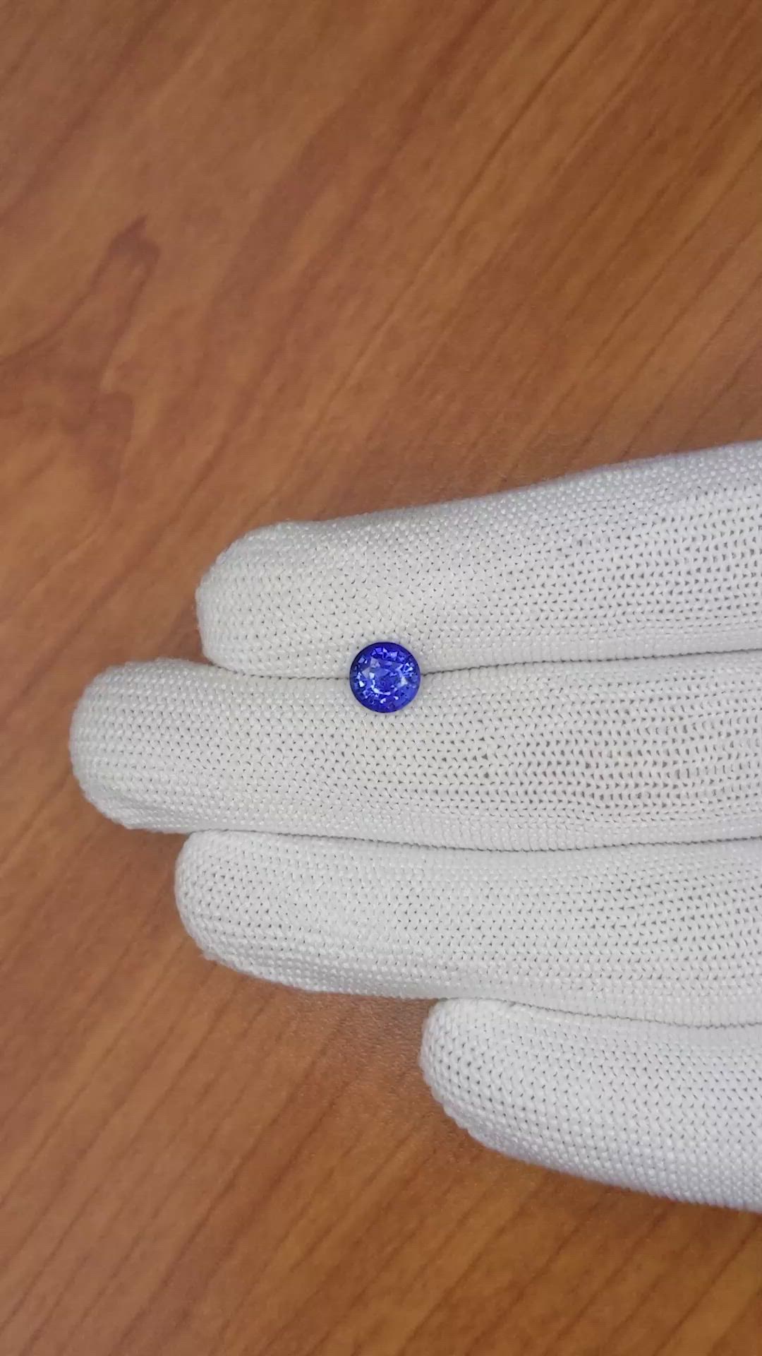 1.53 Ct. Blue Sapphire from Ceylon (Sri Lanka) Size Video
