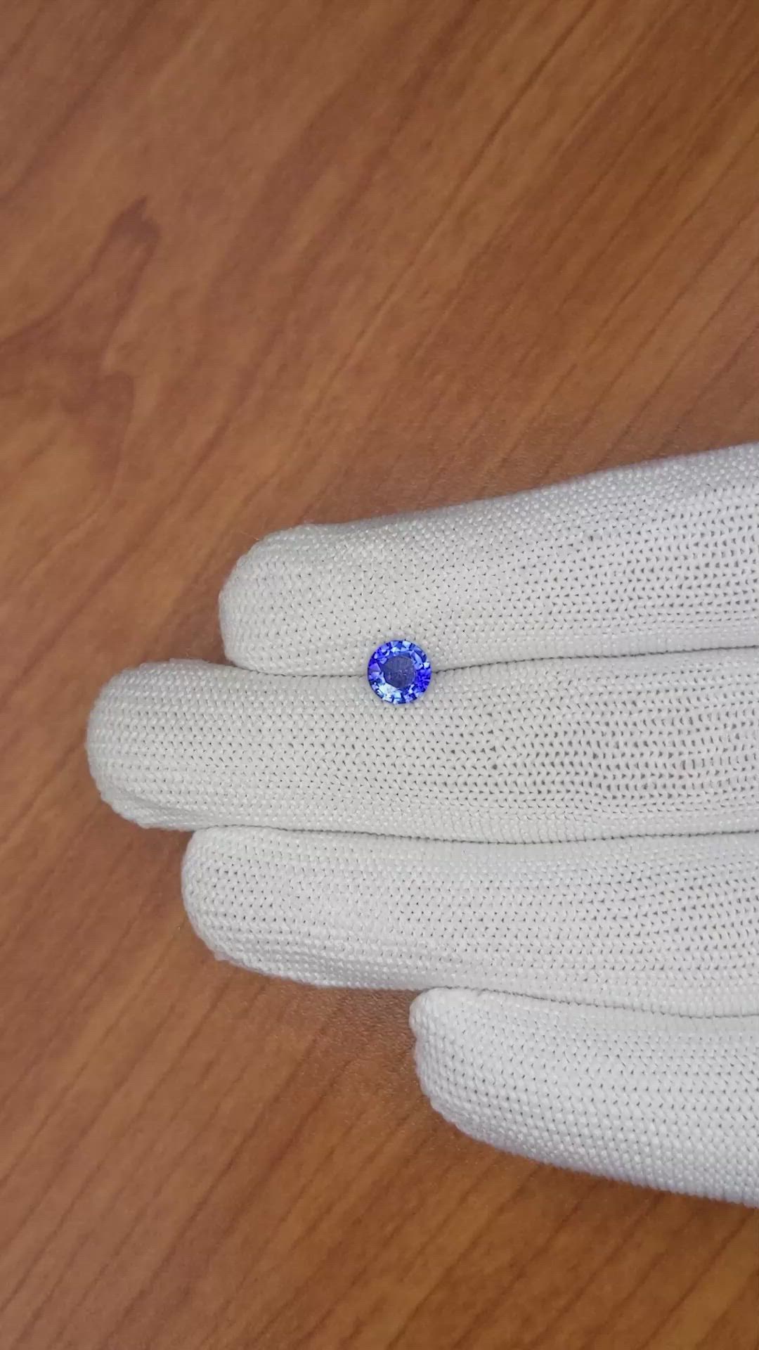 0.95 Ct. Blue Sapphire from Ceylon (Sri Lanka) Size Video