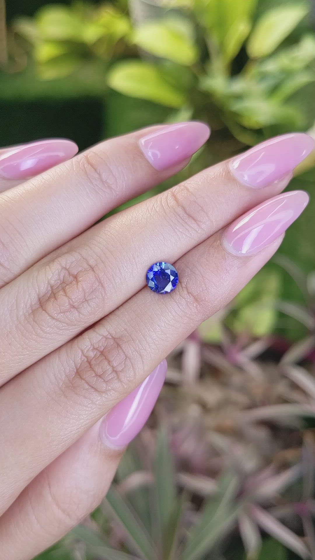 0.95 Ct. Blue Sapphire from Ceylon (Sri Lanka) Size Video