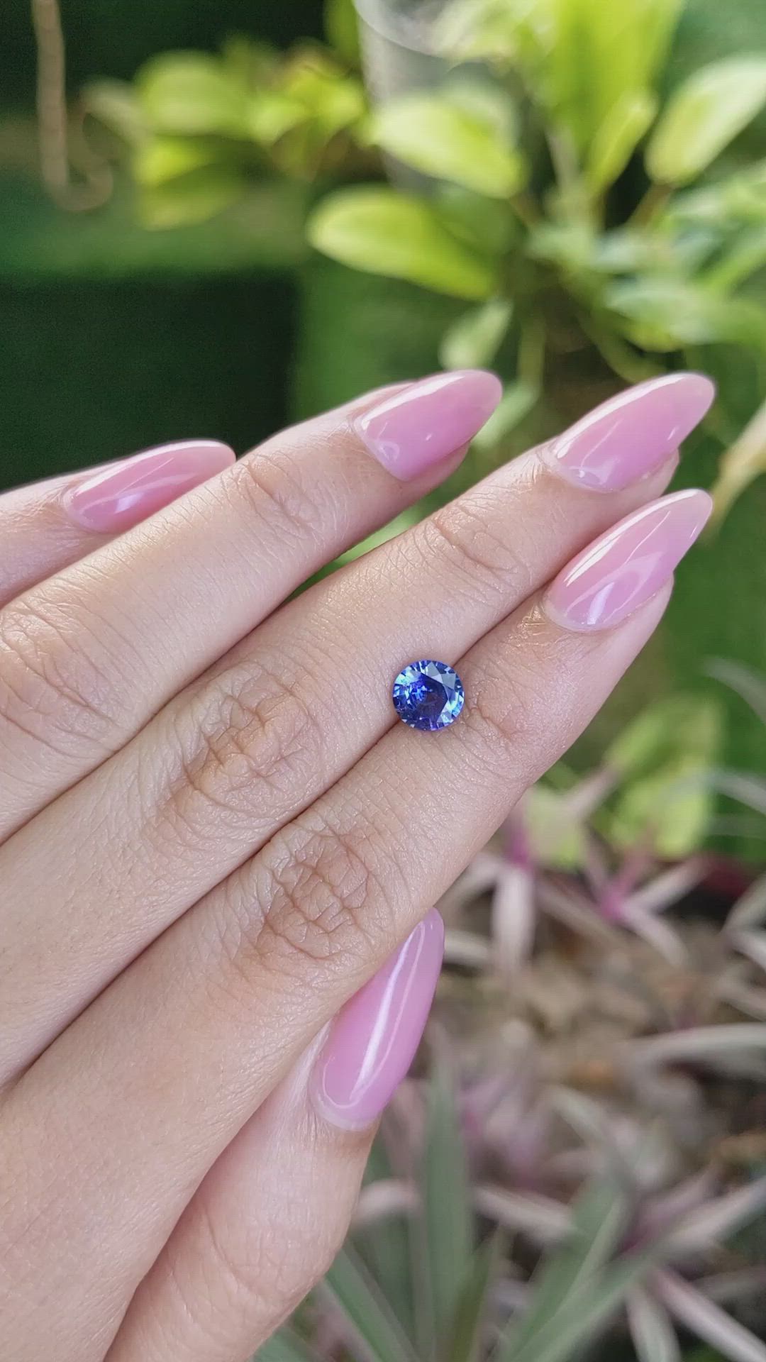 1.09 Ct. Blue Sapphire from Ceylon (Sri Lanka) Size Video