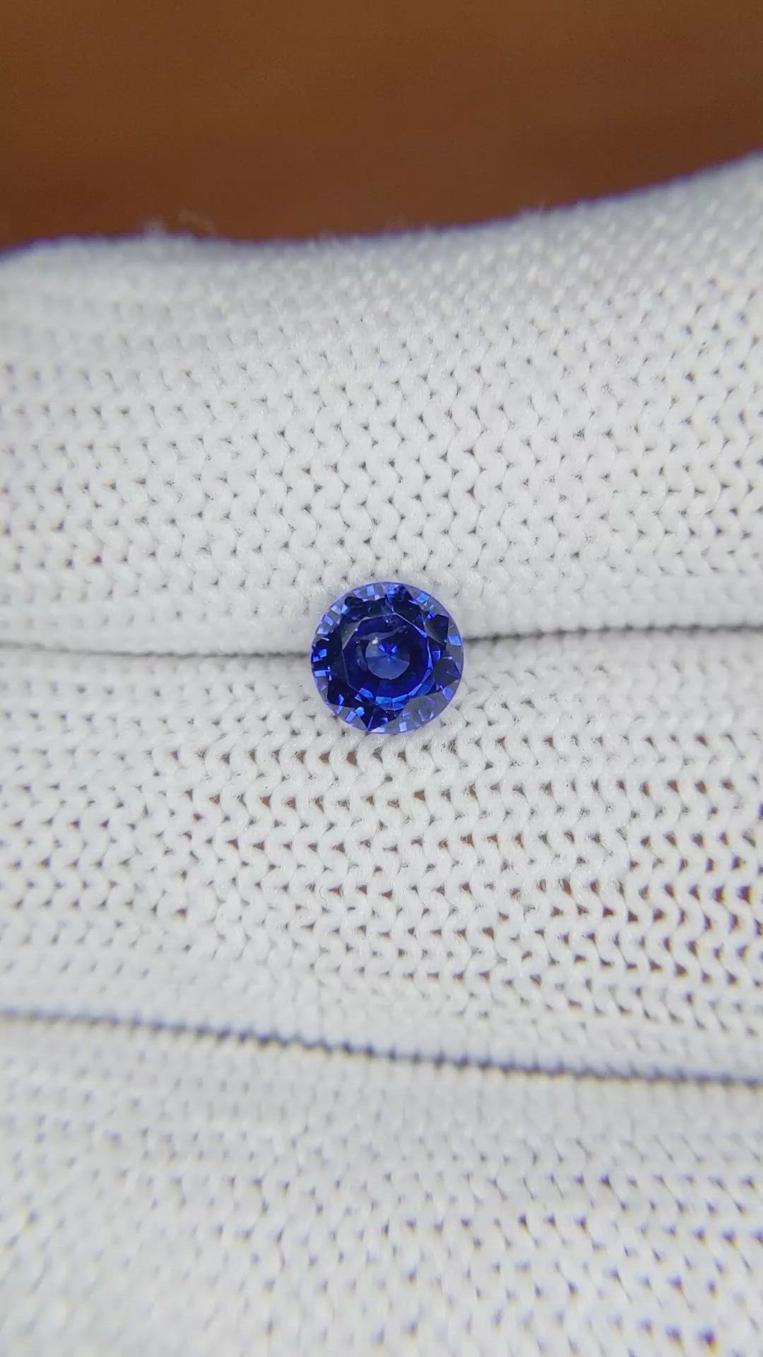 1.13 Ct. Blue Sapphire from Ceylon (Sri Lanka) Size Video