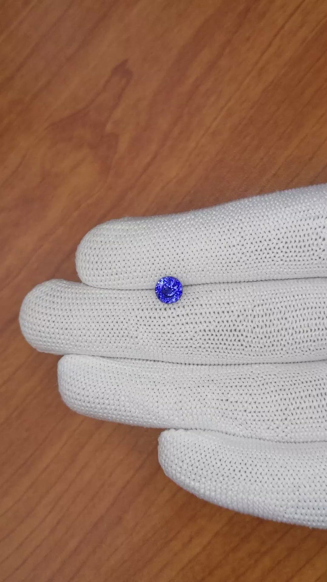 1.13 Ct. Blue Sapphire from Ceylon (Sri Lanka) Size Video