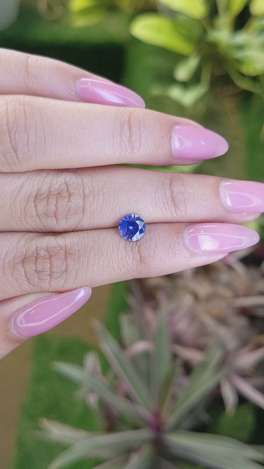 1.09 Ct. Blue Sapphire from Ceylon (Sri Lanka) Size Video