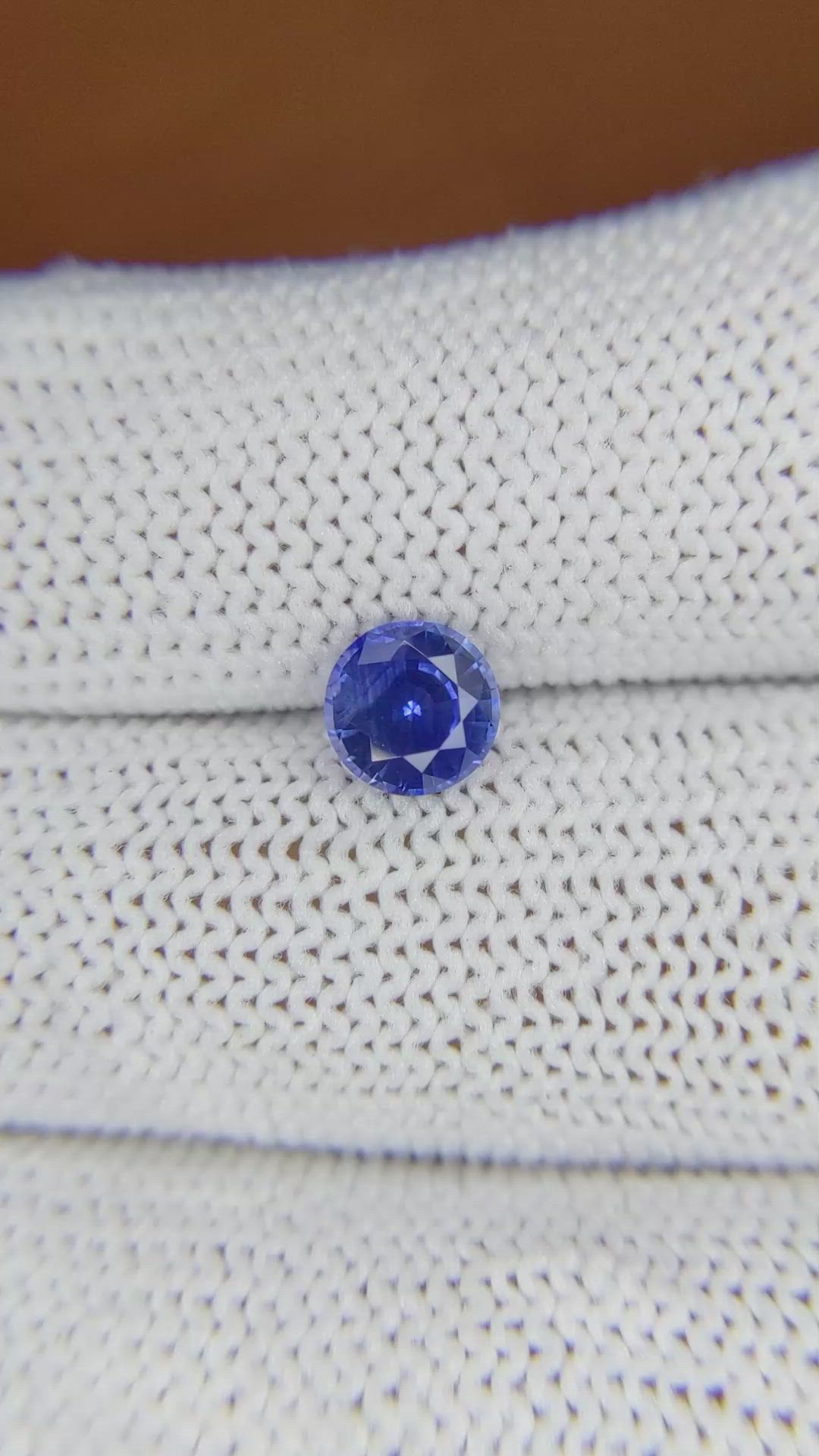1.09 Ct. Blue Sapphire from Ceylon (Sri Lanka) Size Video