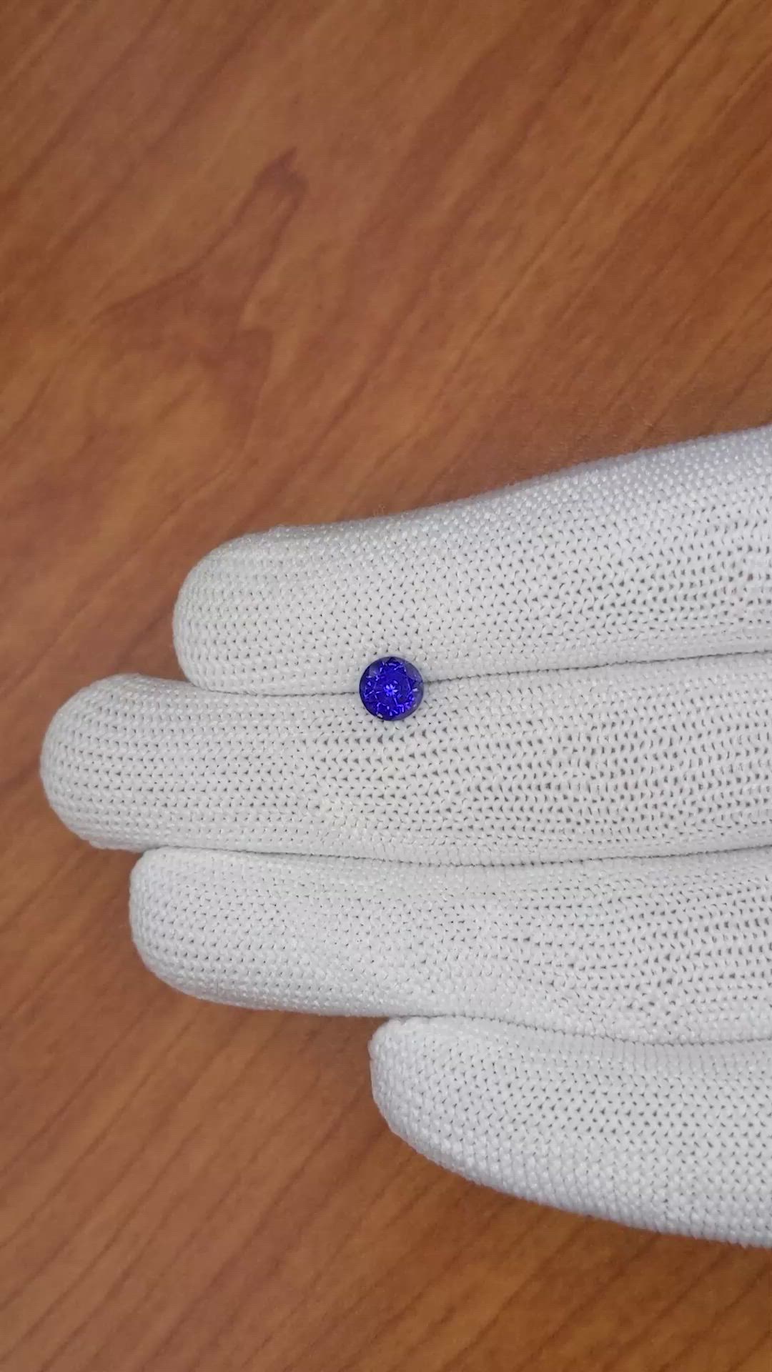 1.21 Ct. Blue Sapphire from Ceylon (Sri Lanka) Size Video