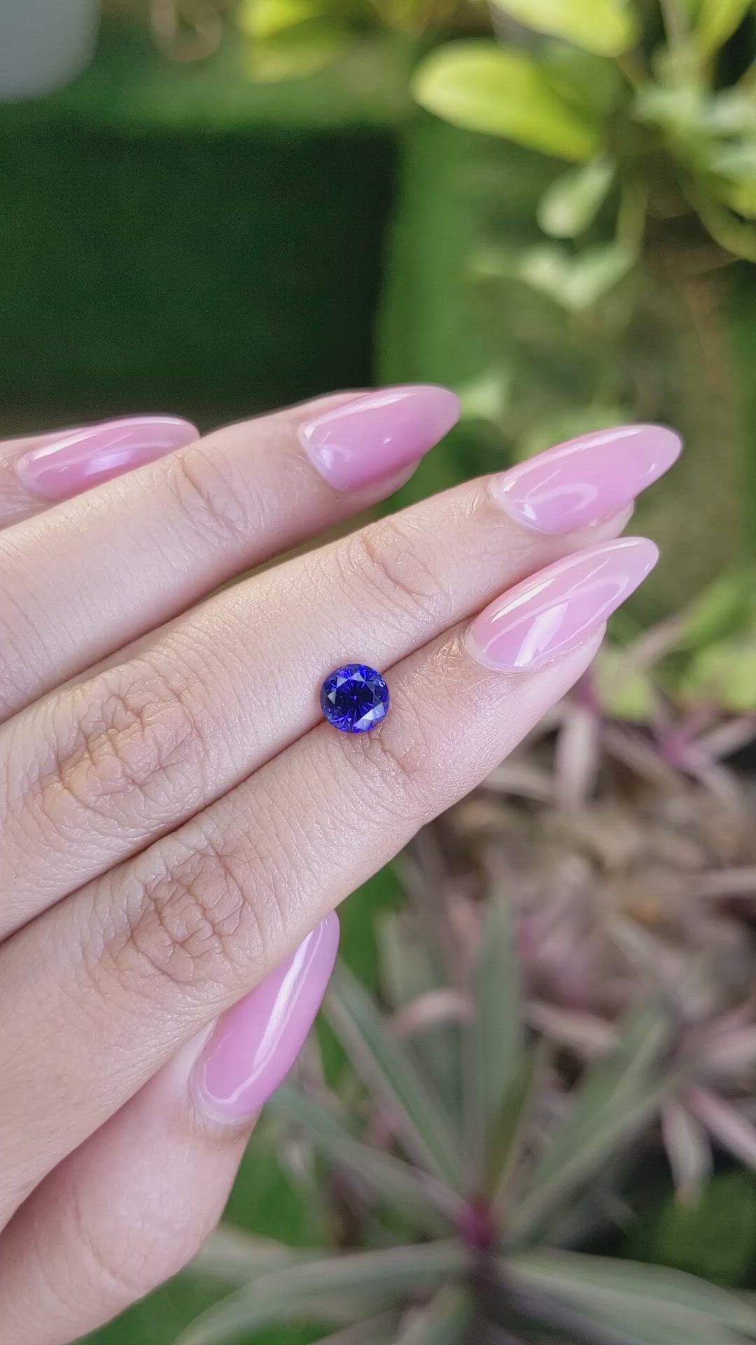 1.21 Ct. Blue Sapphire from Ceylon (Sri Lanka) Size Video