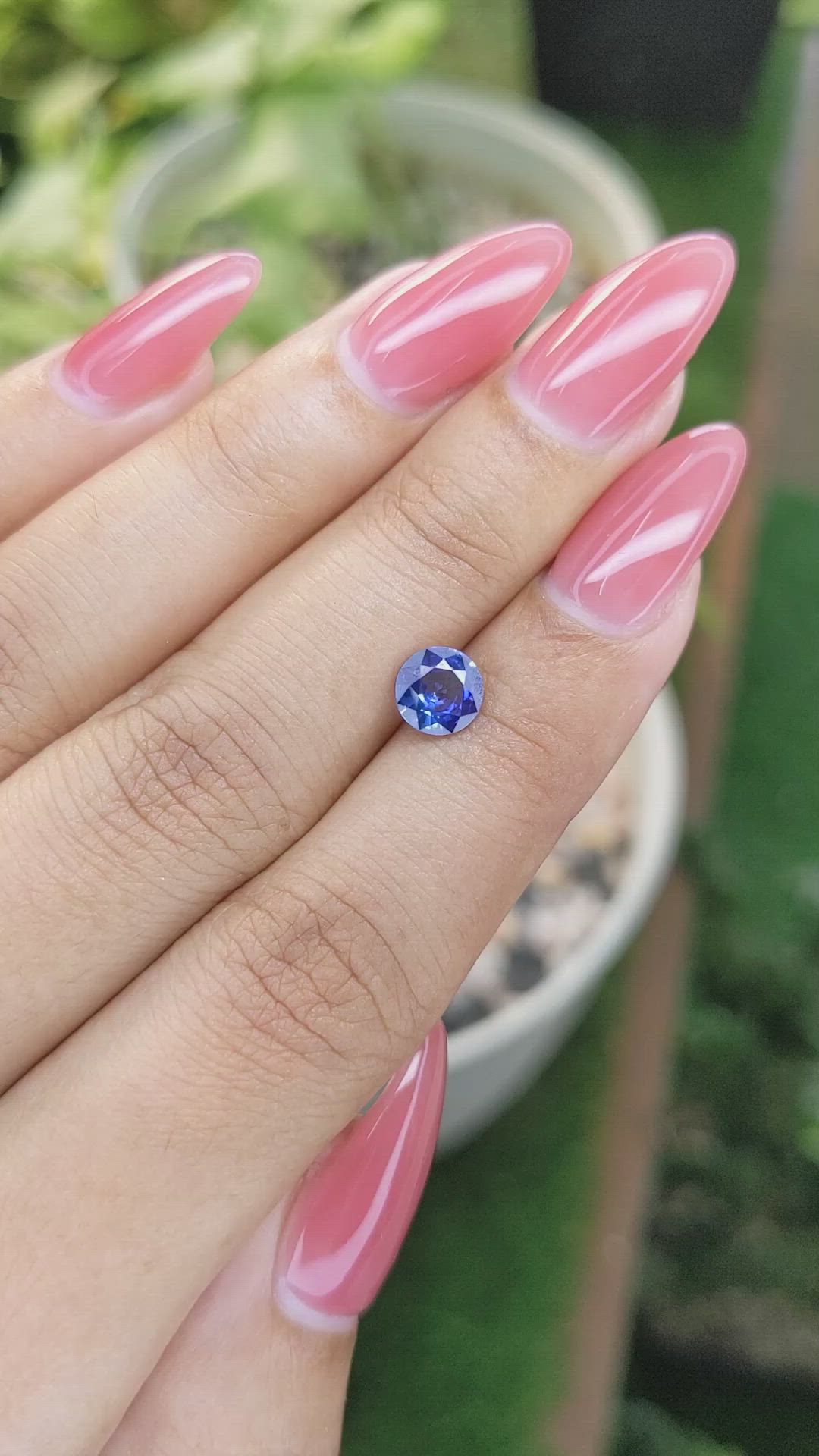 1.01 Ct. Blue Sapphire from Ceylon (Sri Lanka) Size Video