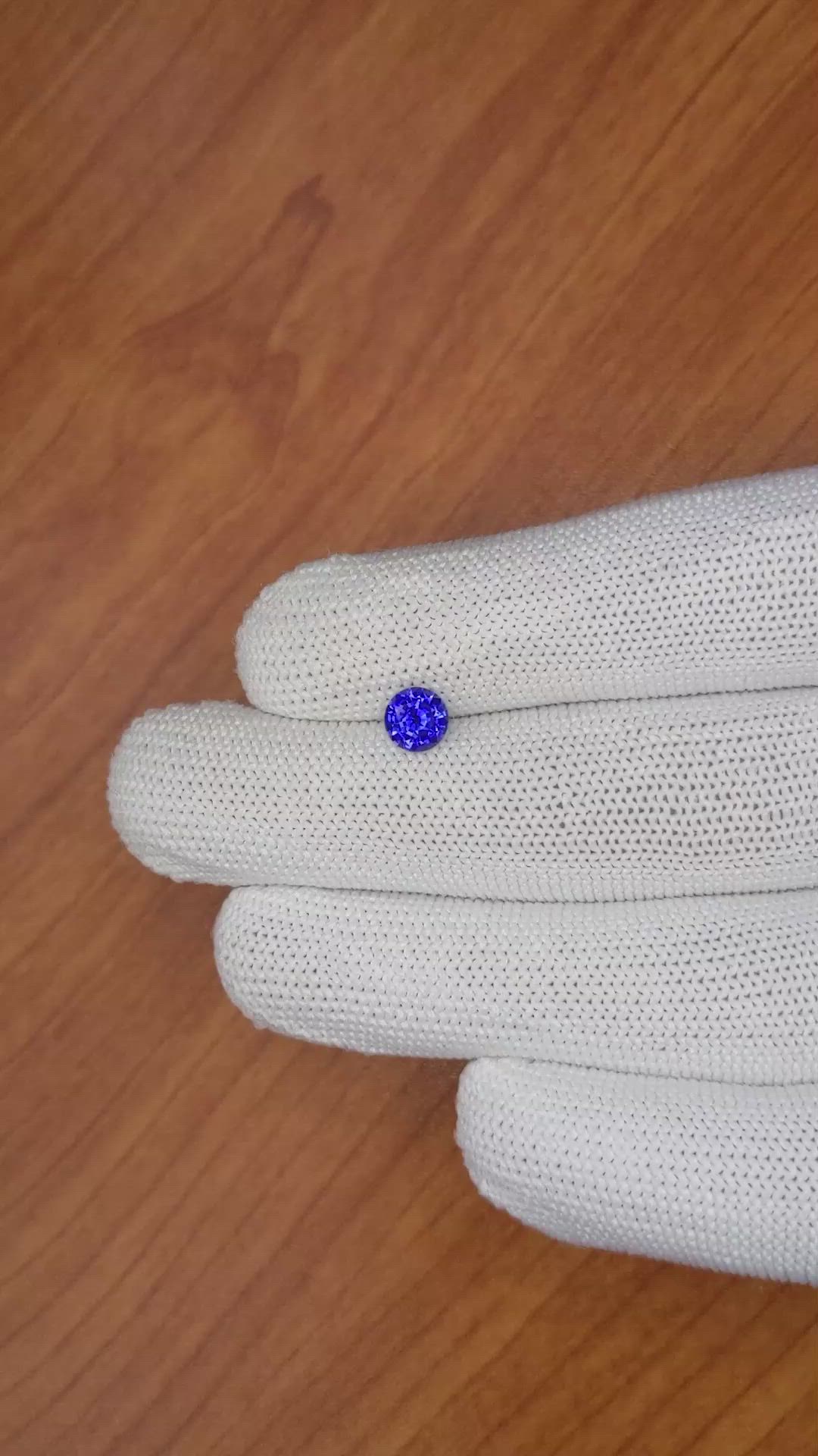 0.93 Ct. Blue Sapphire from Ceylon (Sri Lanka) Size Video
