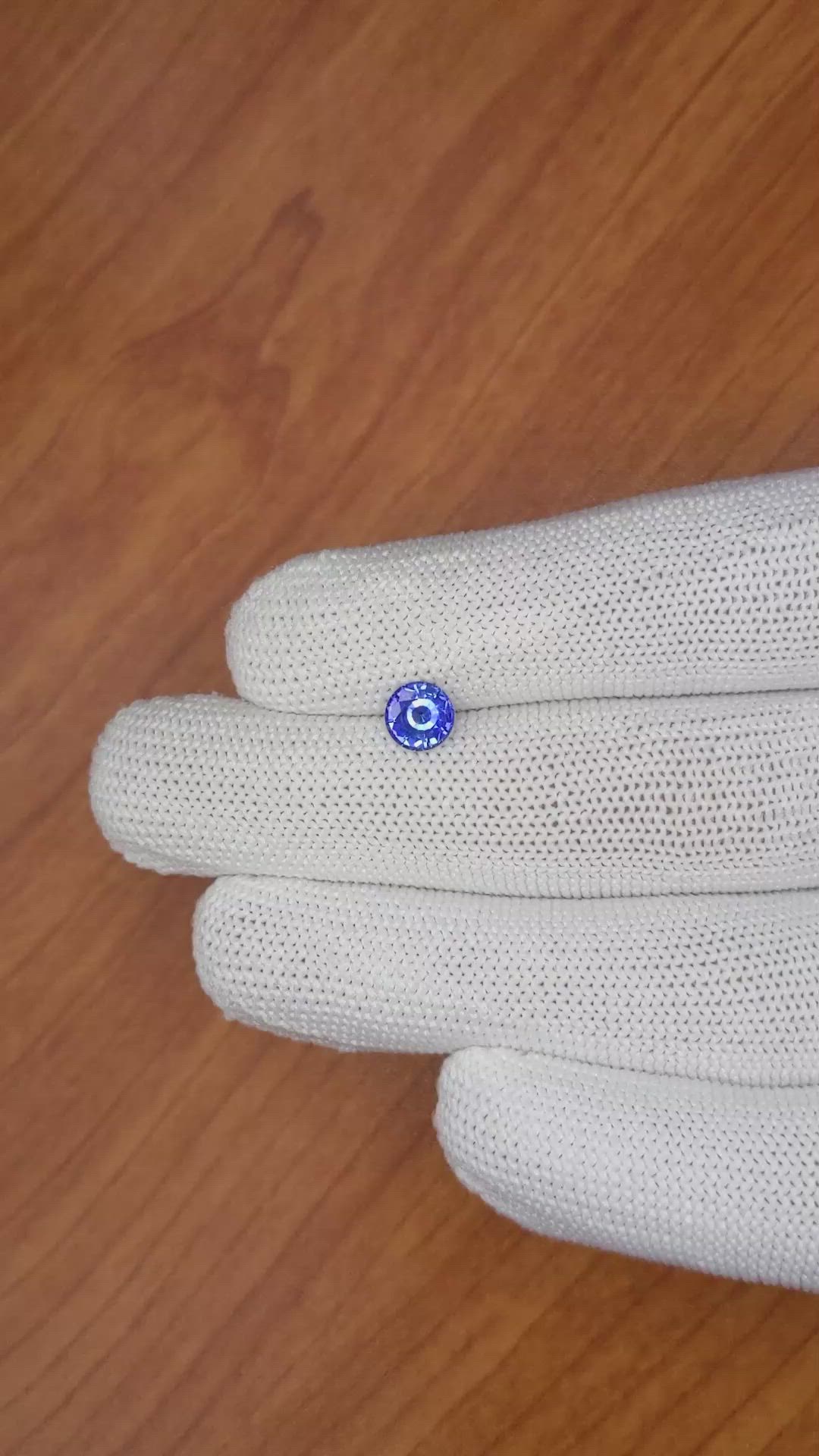 1.07 Ct. Blue Sapphire from Ceylon (Sri Lanka) Size Video